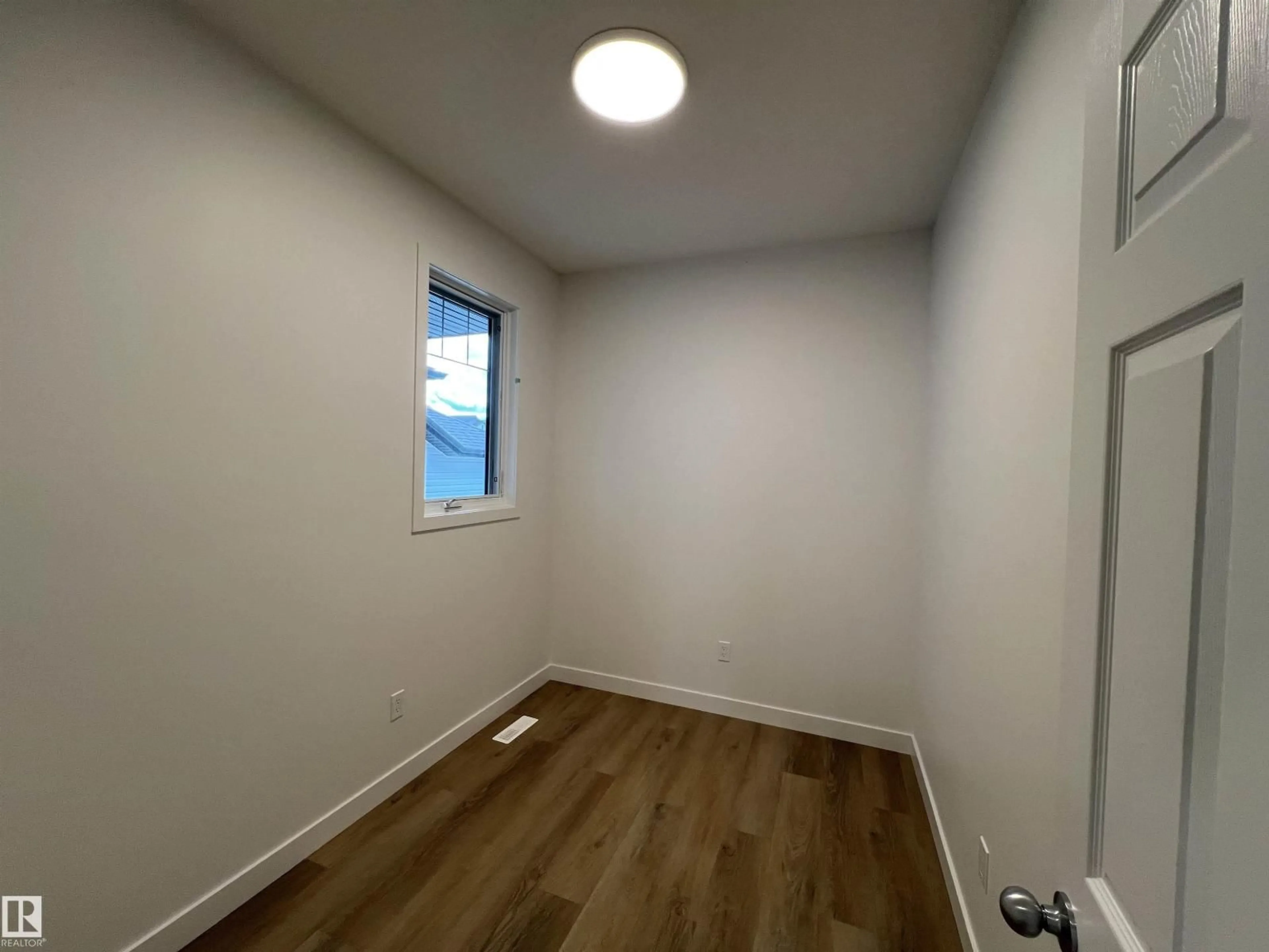 A pic of a room for NW - 2017 209A ST, Edmonton Alberta T6M3C8