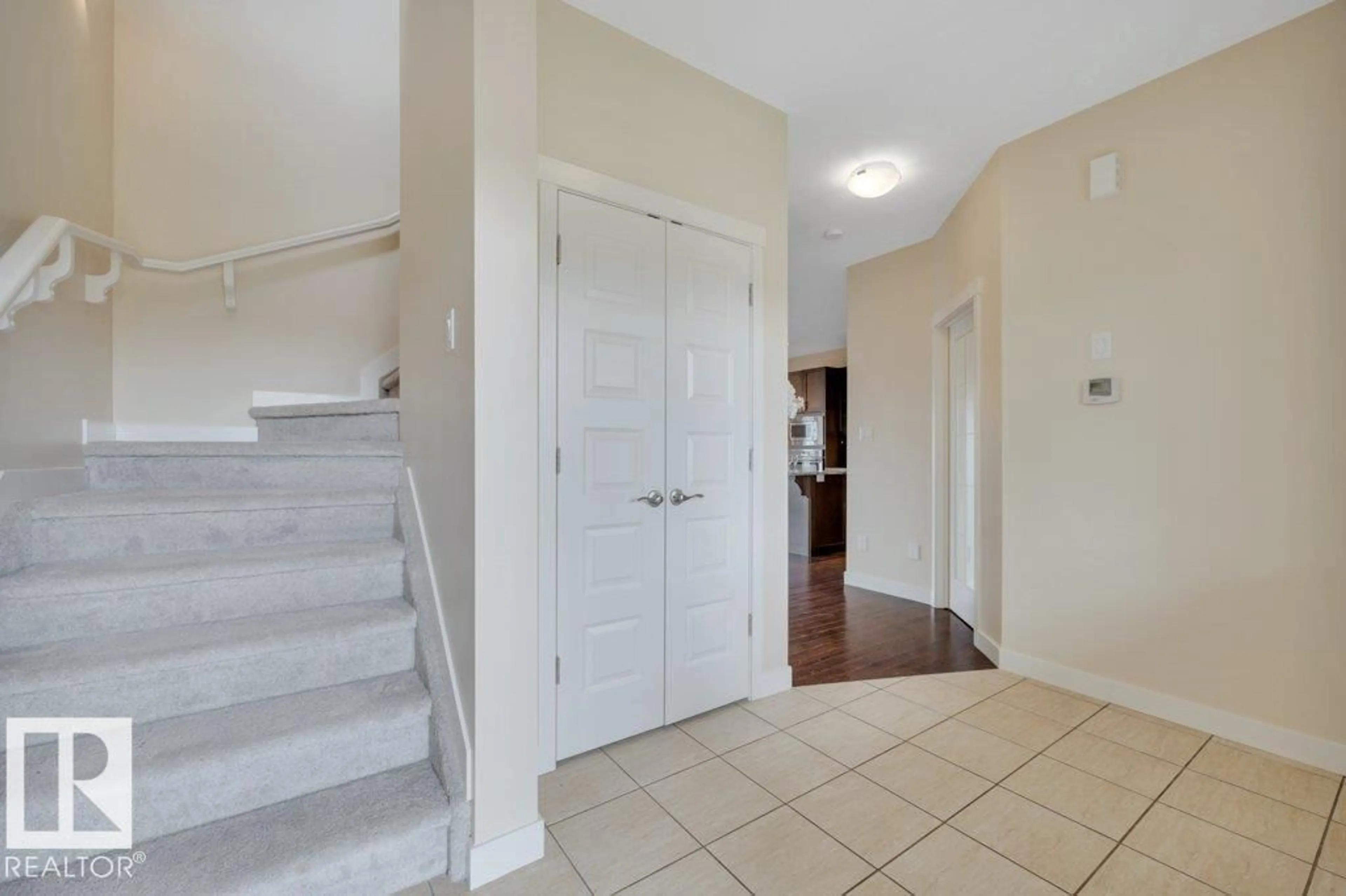 Indoor entryway for 13 BRICKYARD DR, Stony Plain Alberta T7Z0H9