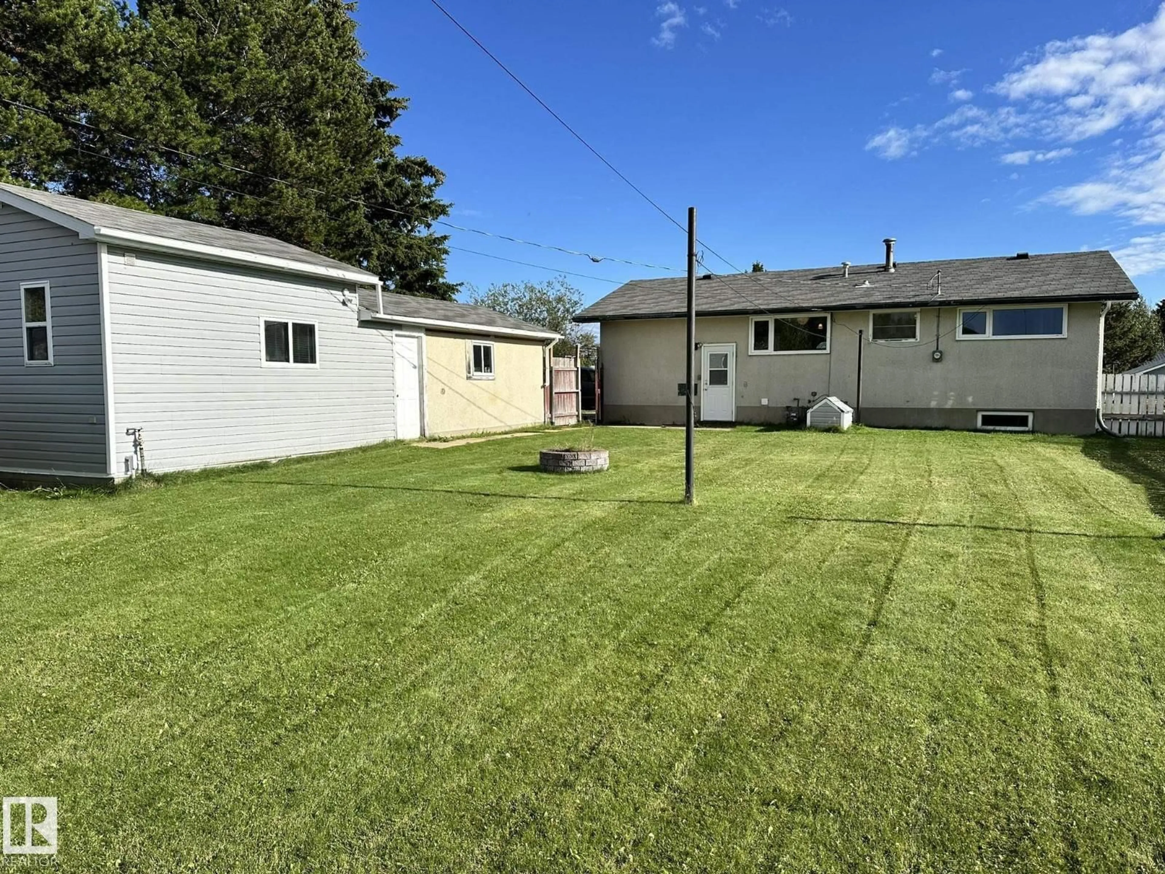 A pic from outside/outdoor area/front of a property/back of a property/a pic from drone, unknown for 5515 WILLOCK CR, Swan Hills Alberta T0G2C0