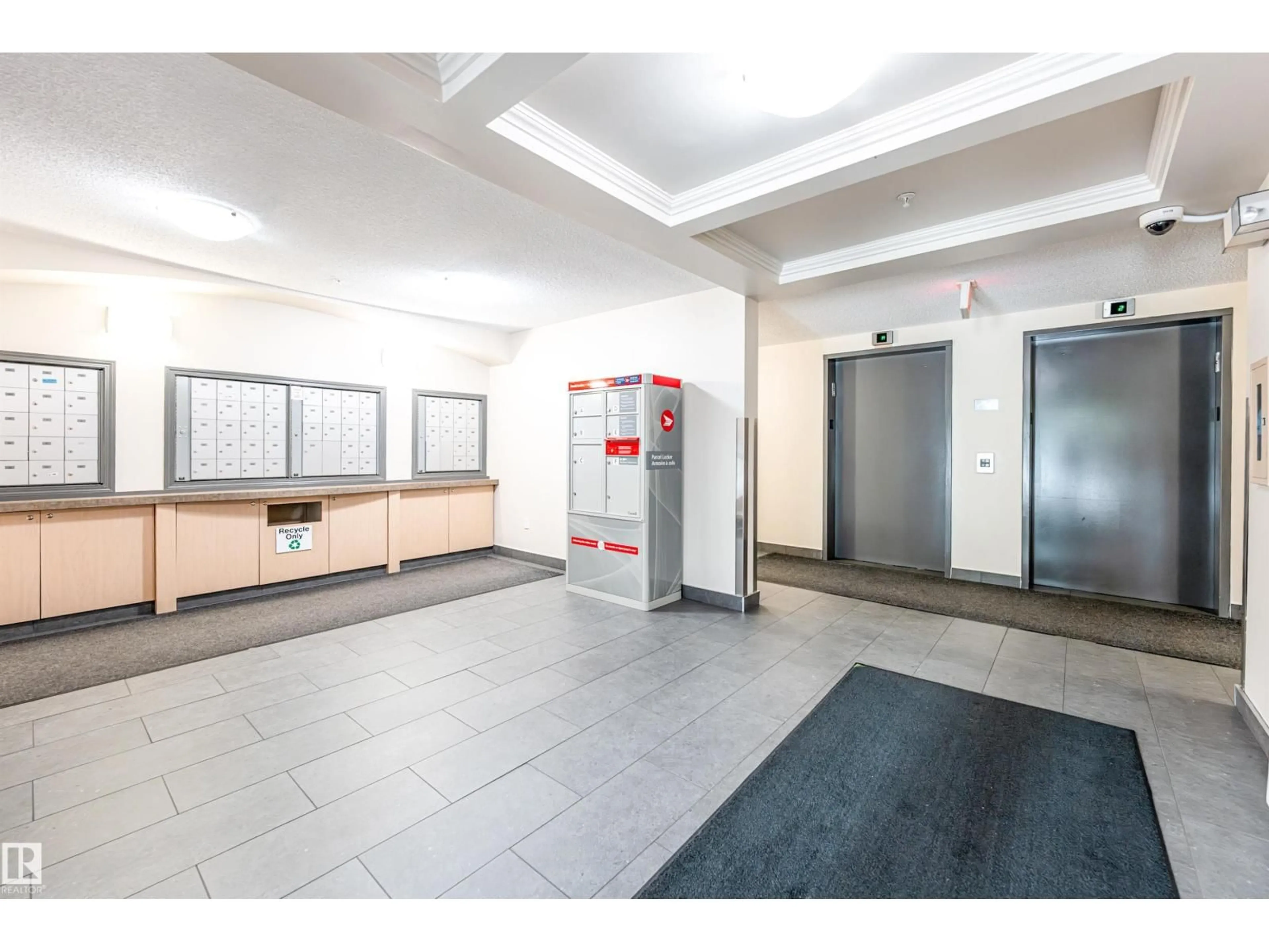 Indoor foyer for 622 - 311 MCALLISTER LO, Edmonton Alberta T6W1N2