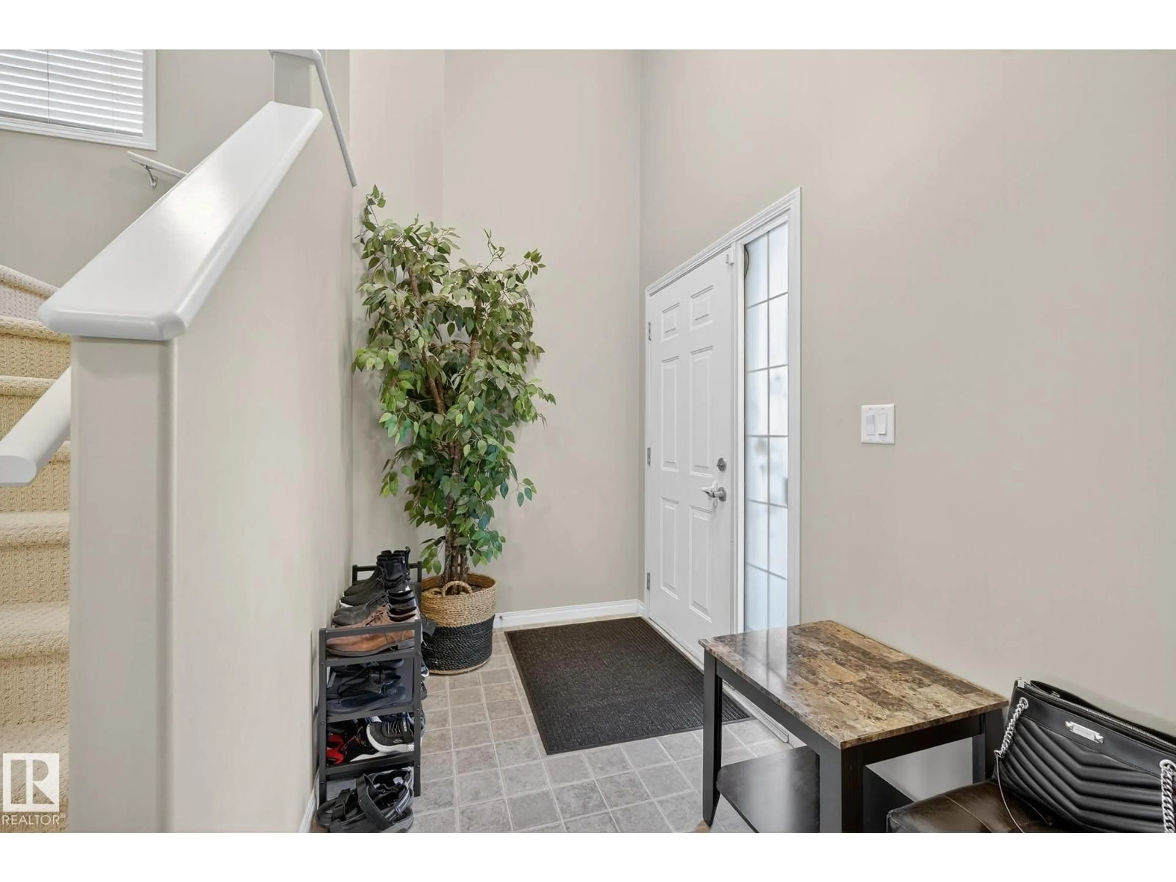 Indoor entryway for 3725 137A AV, Edmonton Alberta T5Y3G7