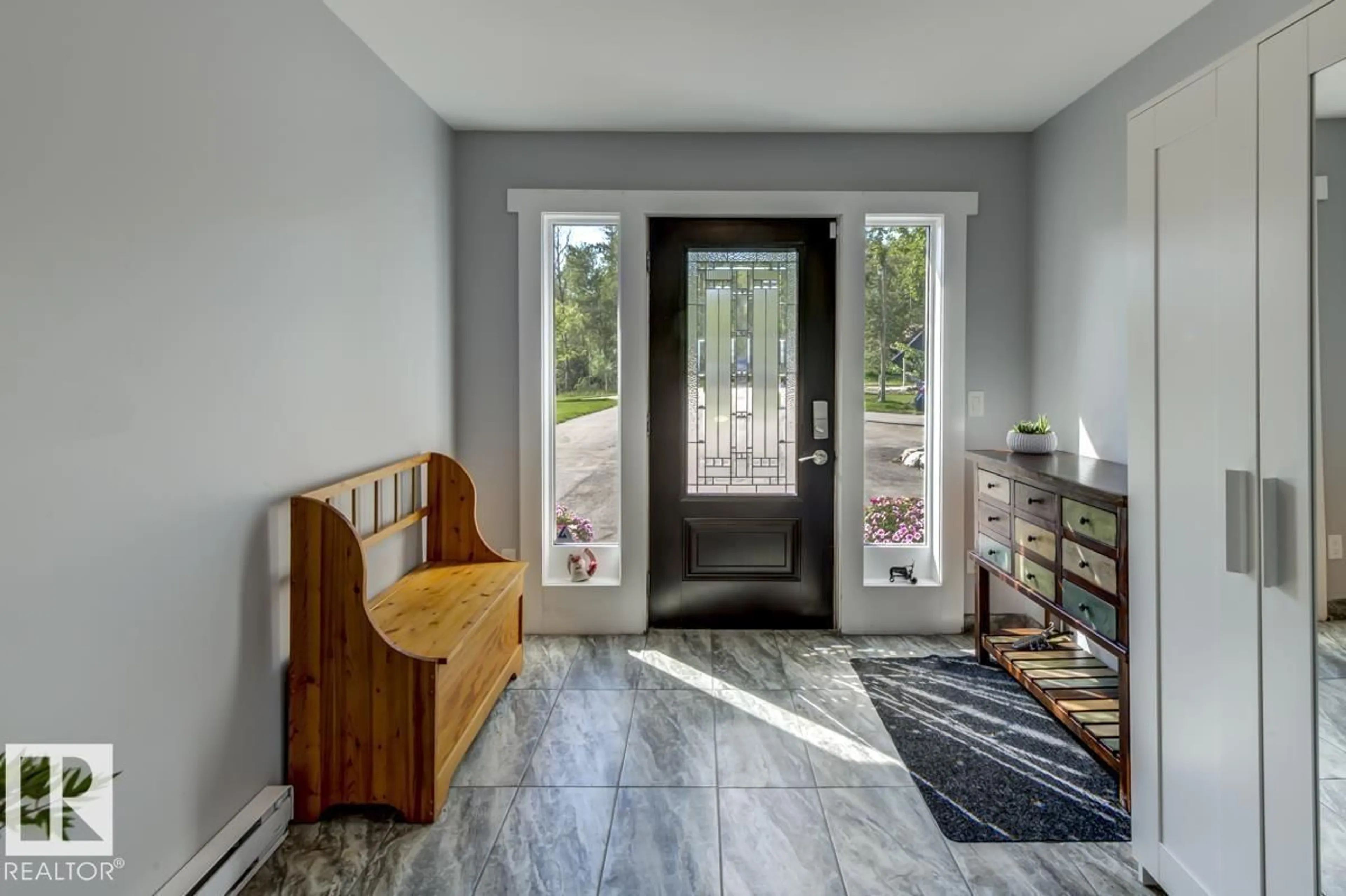 Indoor entryway for 21539 TWP ROAD 520, Rural Strathcona County Alberta T8E1E3