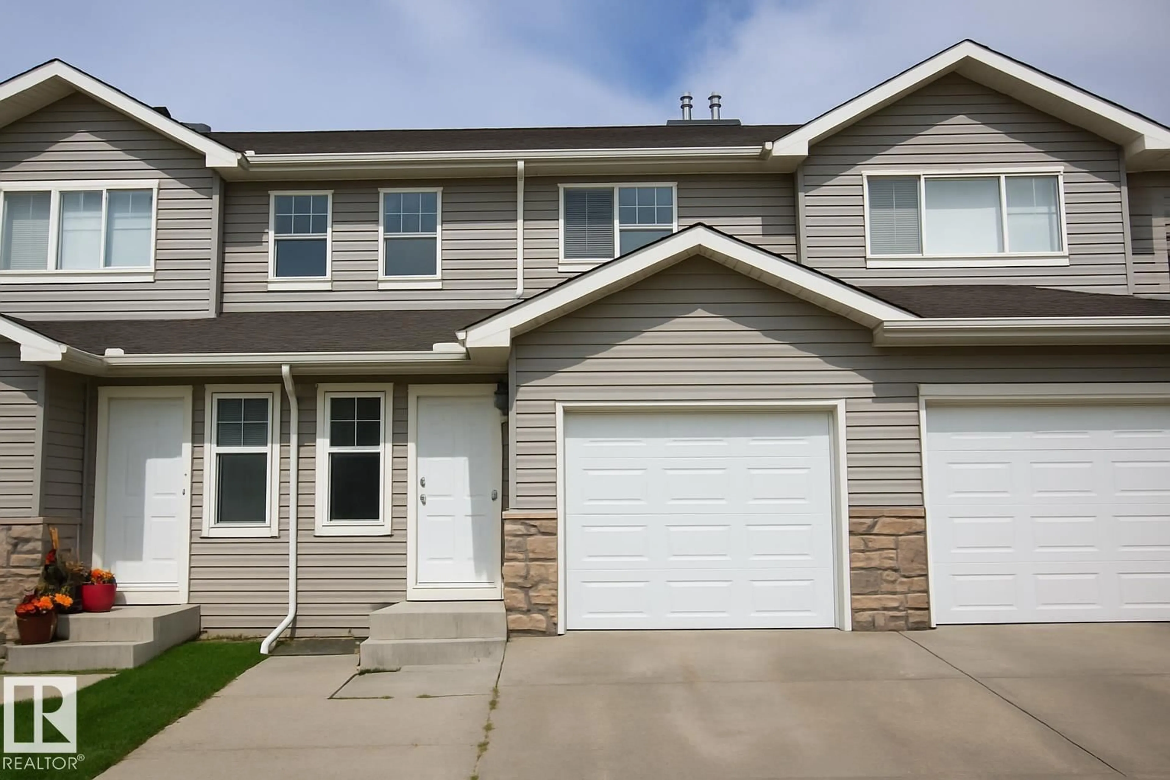 Home with vinyl exterior material, street for 230 - 89 EDWARDS DRIVE, Edmonton Alberta T6X1G7