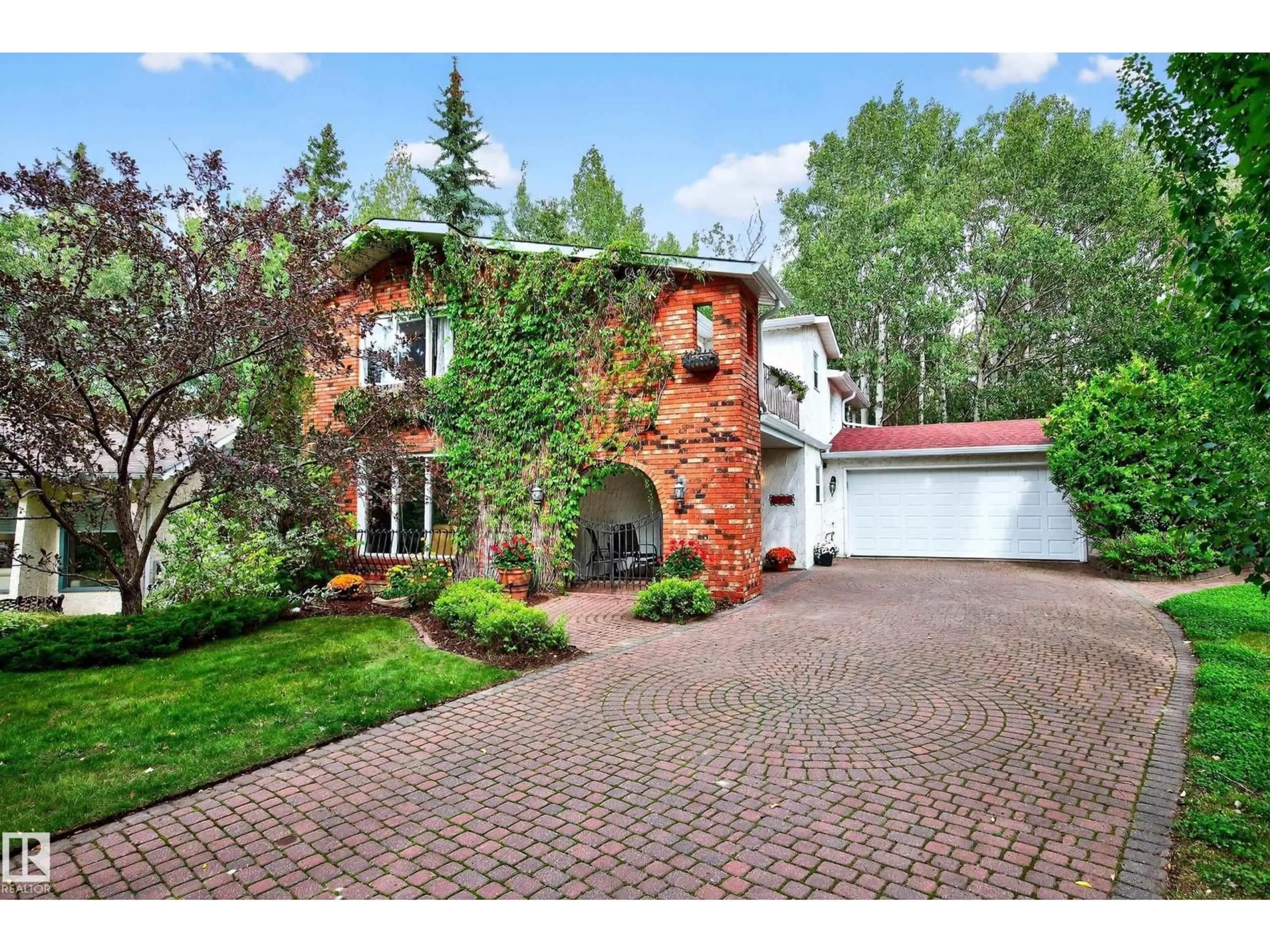 Home with brick exterior material, street for 8 GREENWOOD PL, St. Albert Alberta T8N2H5