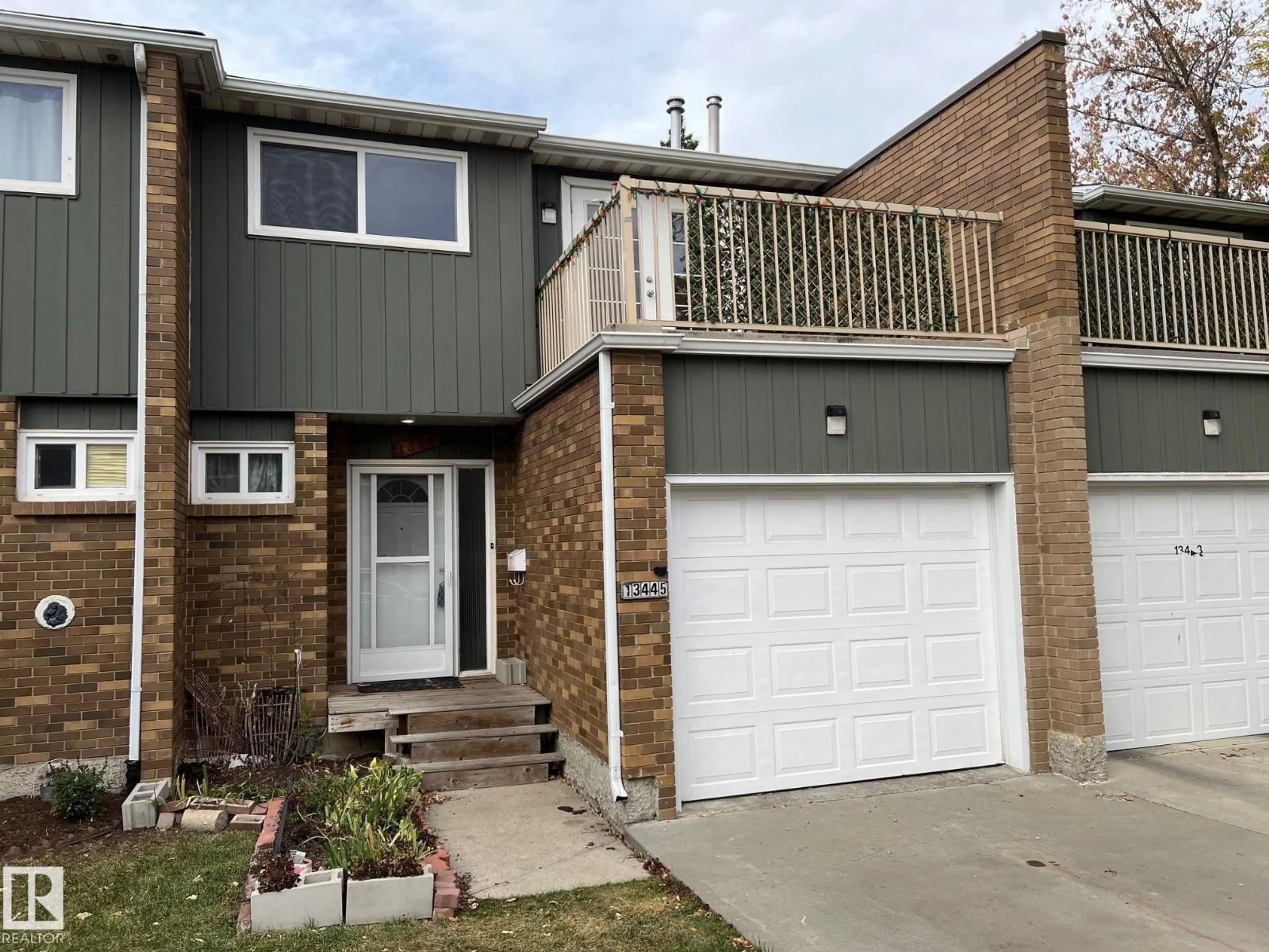 Home with brick exterior material, street for 13445 40 ST, Edmonton Alberta T5A3L9