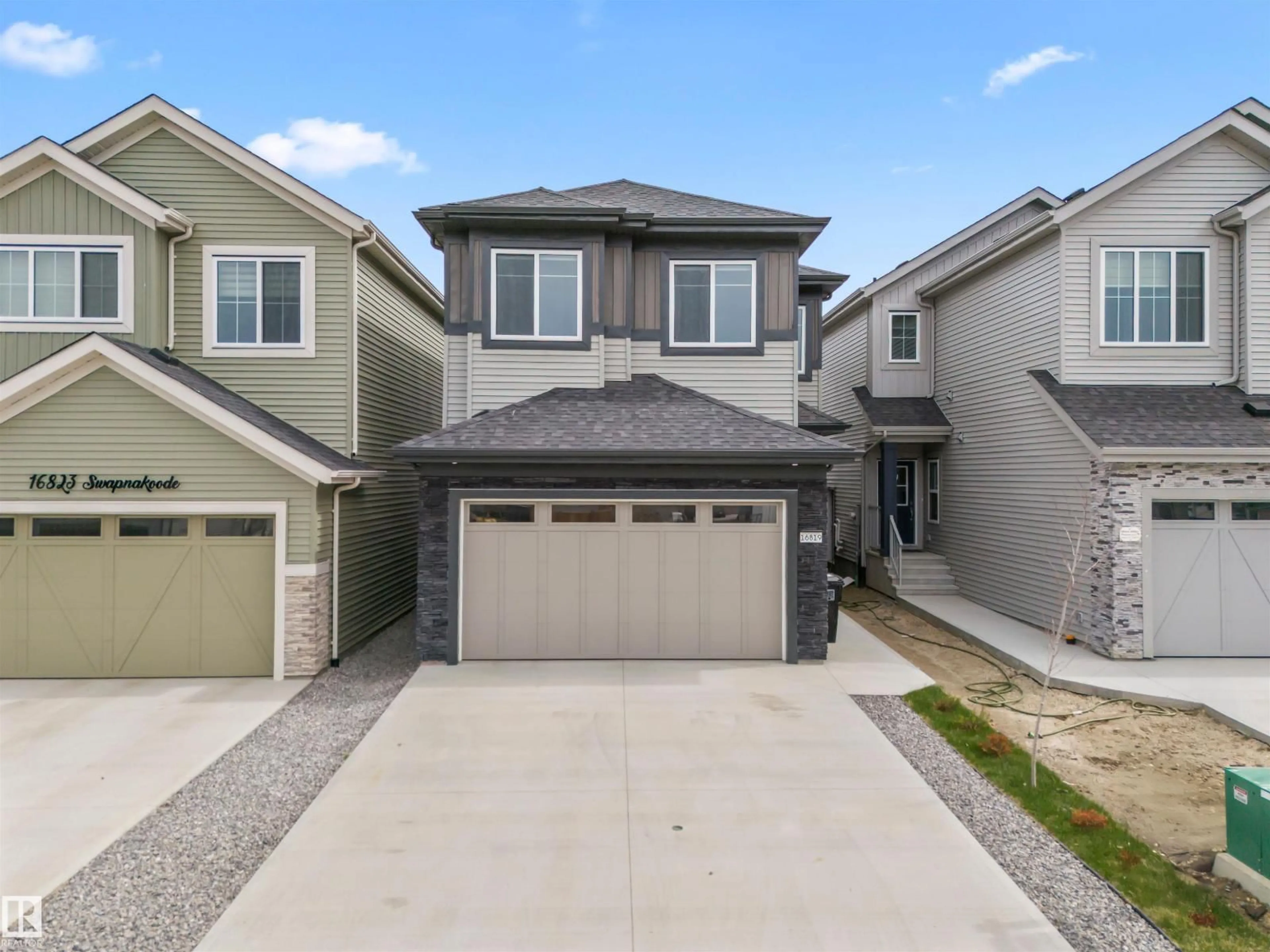 Unknown for 16819 47 ST, Edmonton Alberta T5Y6M1