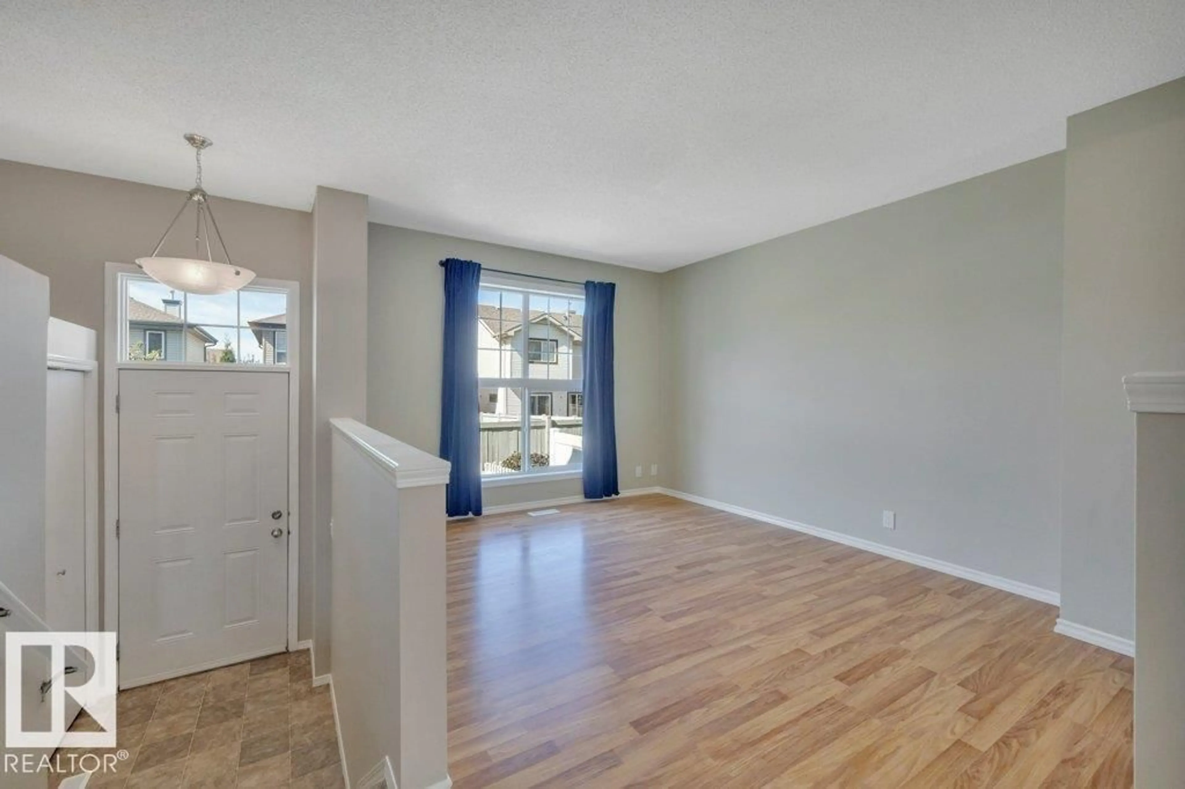 A pic of a room for 73 - 5604 199 ST, Edmonton Alberta T6M2Z9
