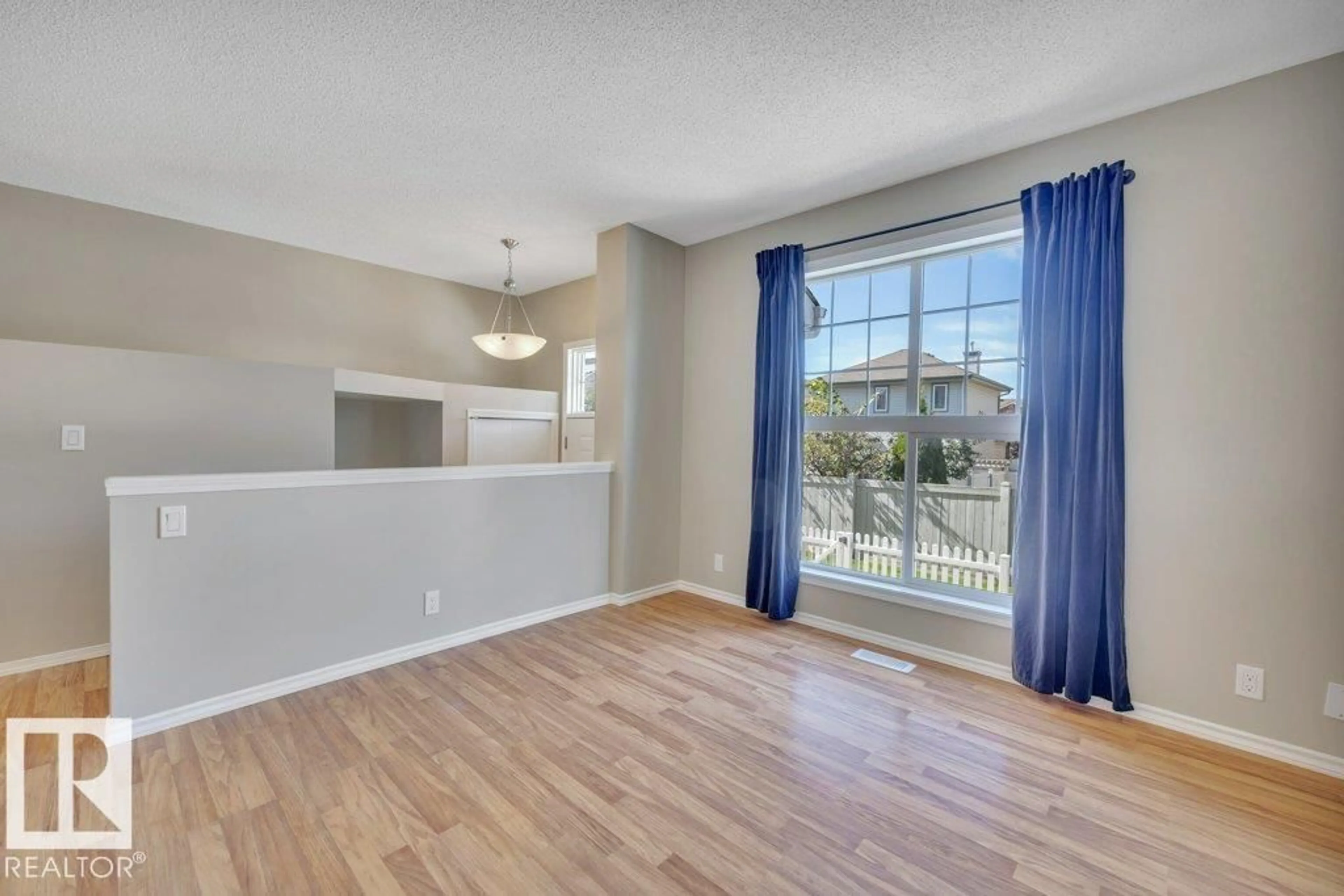 A pic of a room for 73 - 5604 199 ST, Edmonton Alberta T6M2Z9