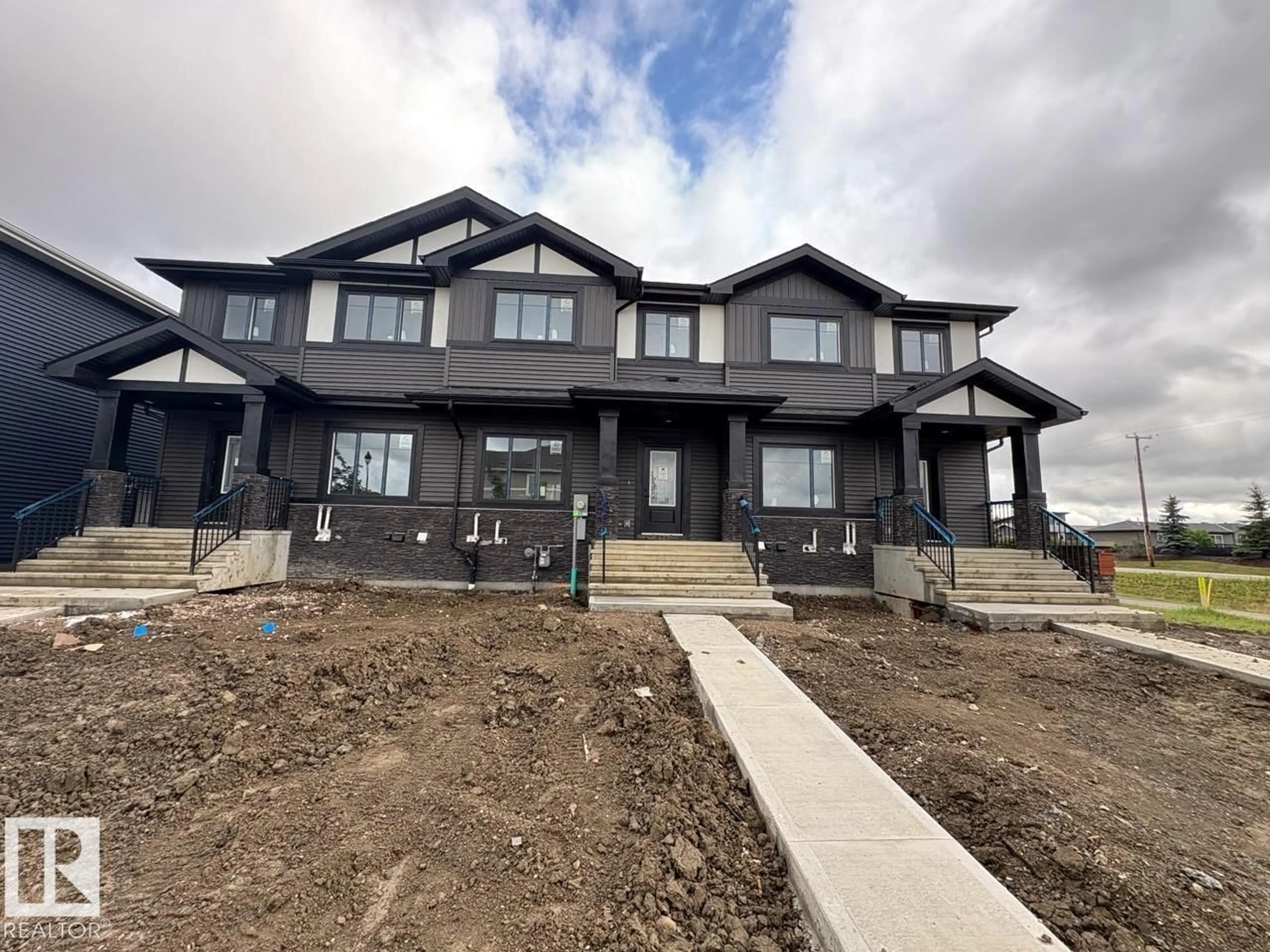 Unknown for 9909 107 AV, Morinville Alberta T8R2P1