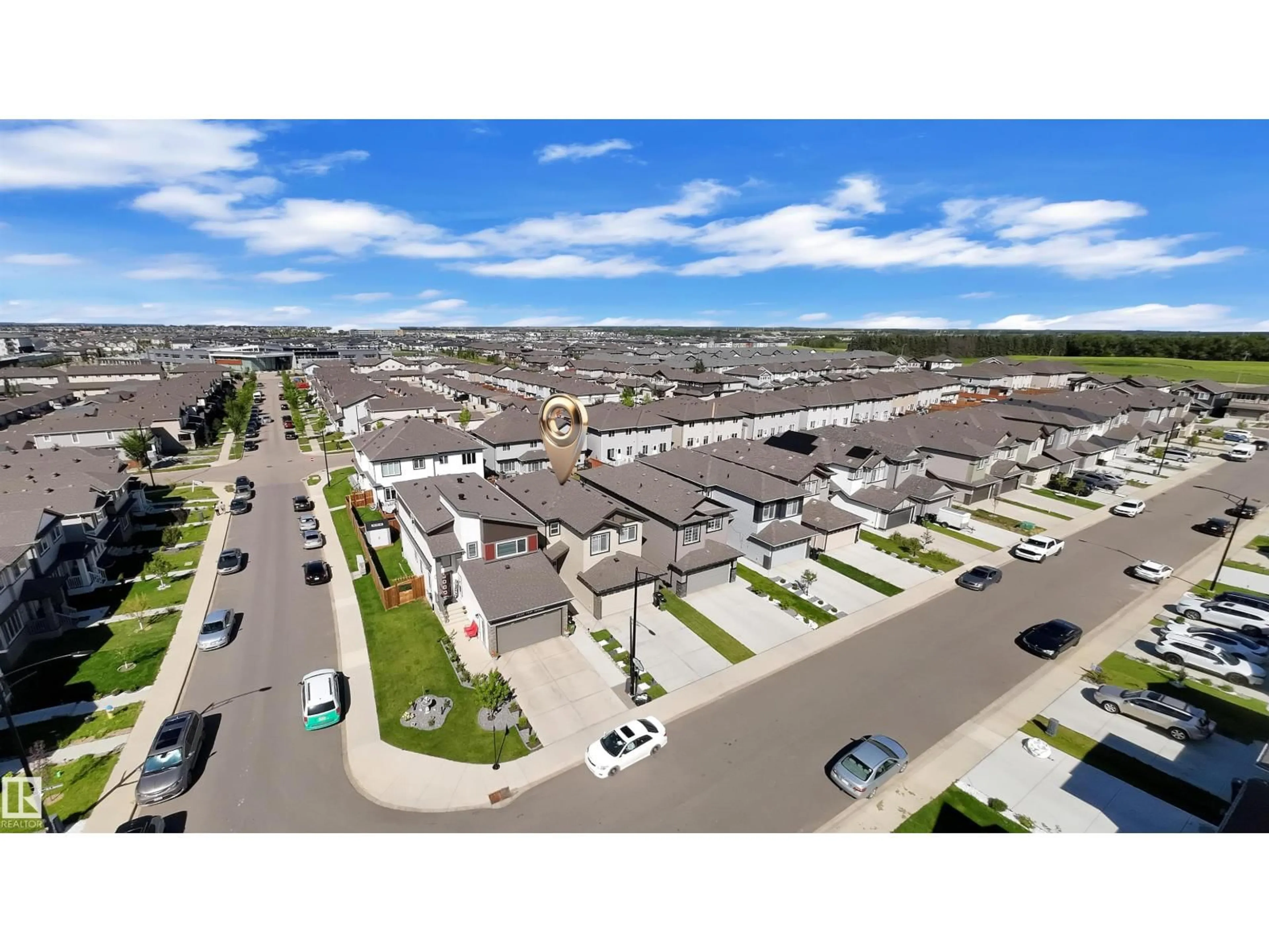 A pic from outside/outdoor area/front of a property/back of a property/a pic from drone, street for 2134 14A AV, Edmonton Alberta T6T2R4