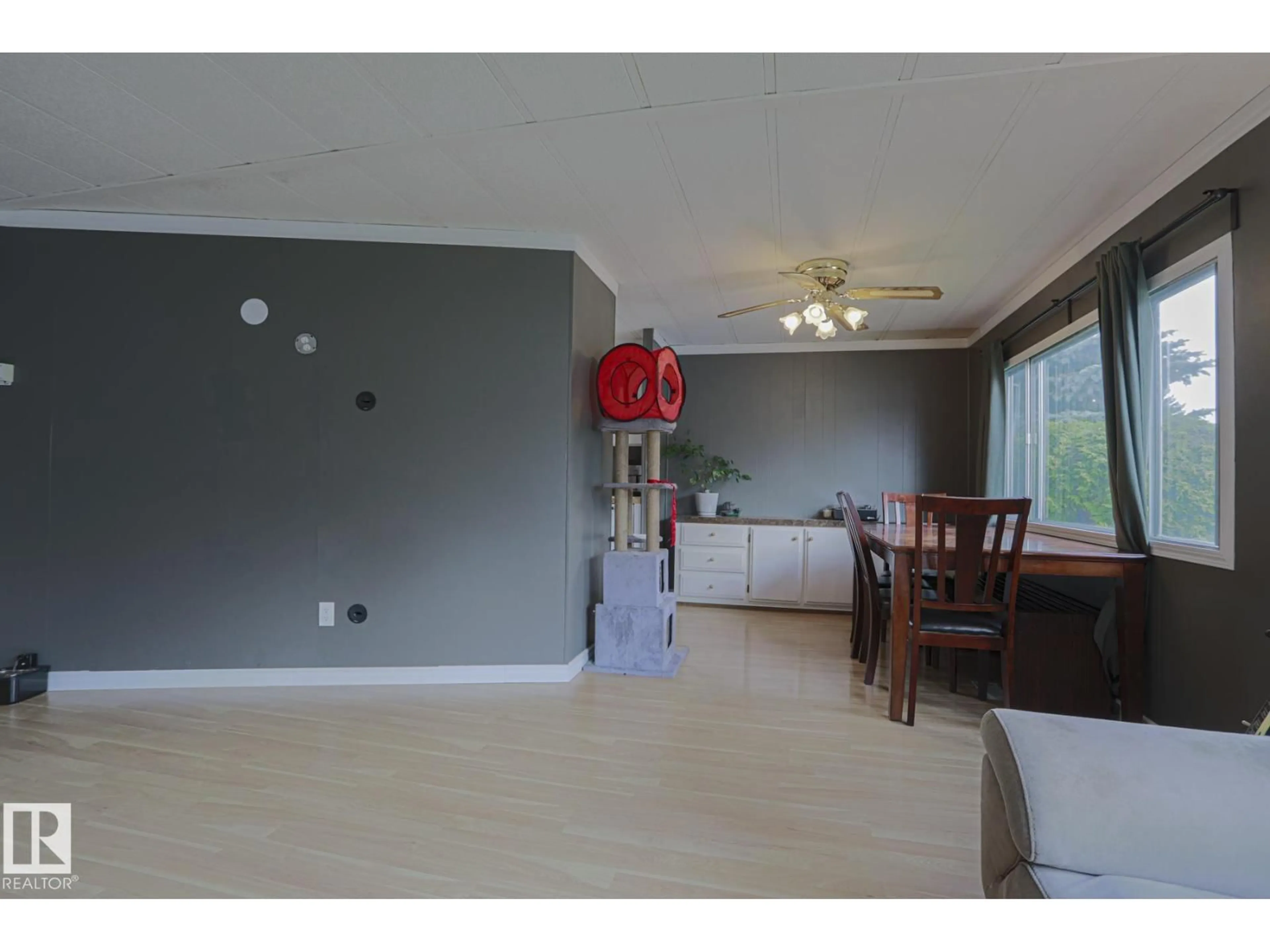 A pic of a room for 1943 ROYAL WY, Edmonton Alberta T5S1T6