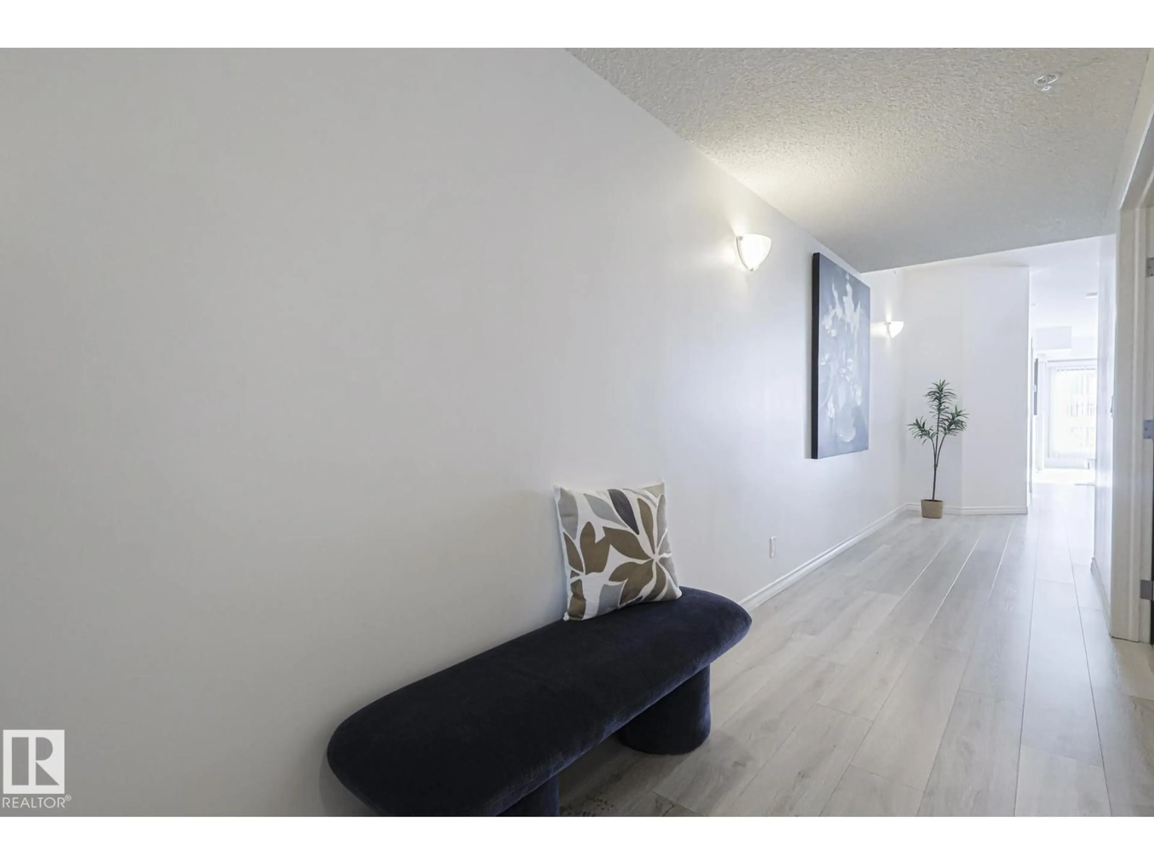 Unknown for 208 - 10303 111 ST NW, Edmonton Alberta T5K0C6