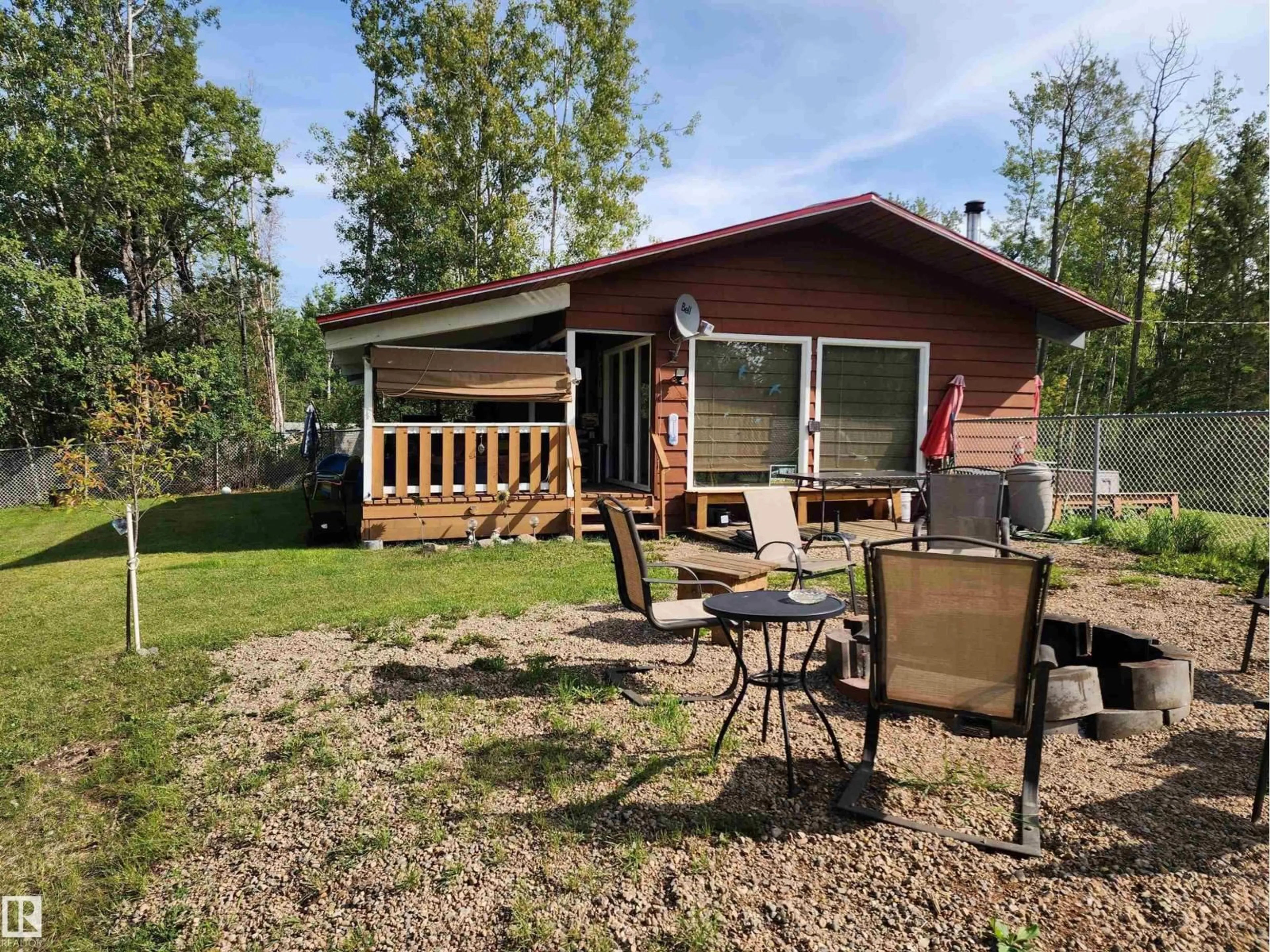 Patio, water/lake/river/ocean view for 60032 - 122 SCNDRY, Rural St. Paul County Alberta T0A0C0