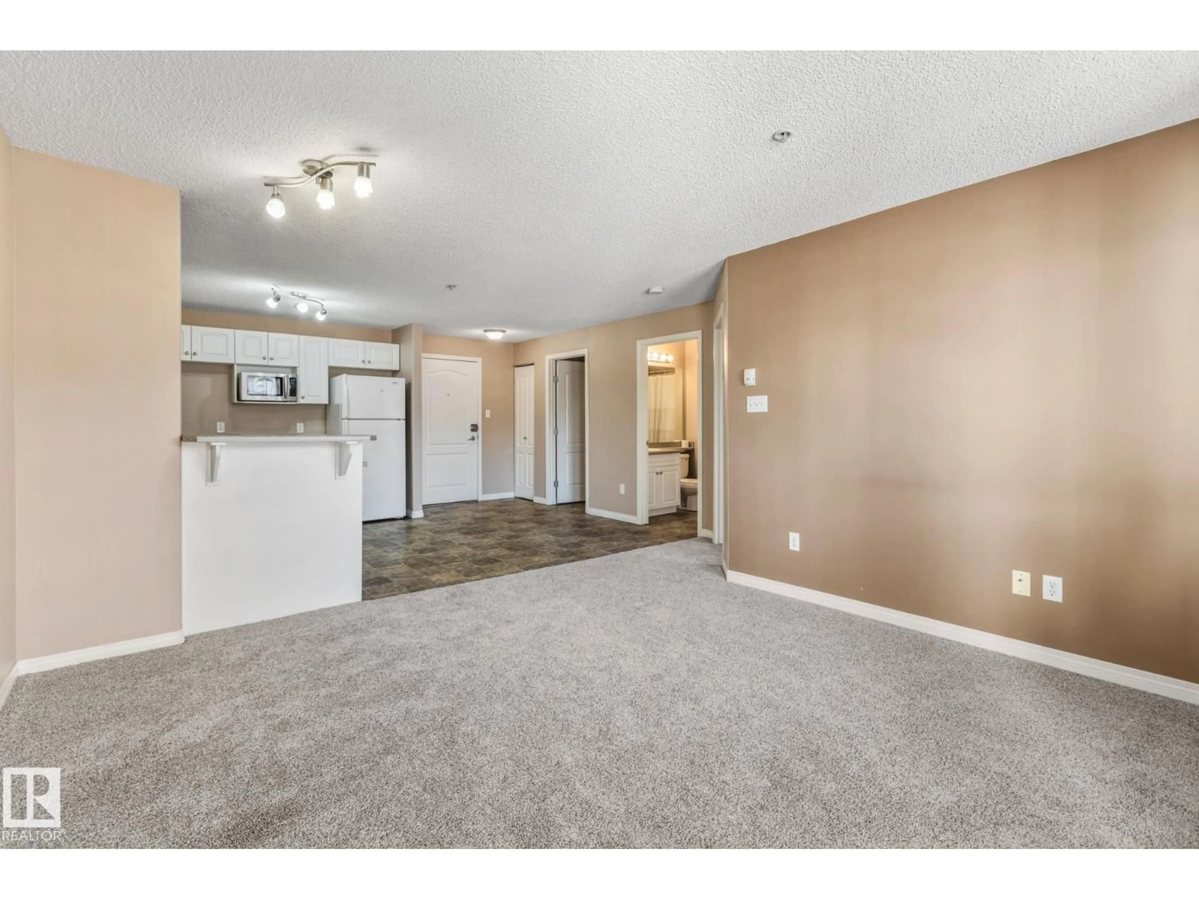 A pic of a room for #1301 - 1301 CLAIREVIEW STATION DRIVE, Edmonton Alberta T5Y0E6