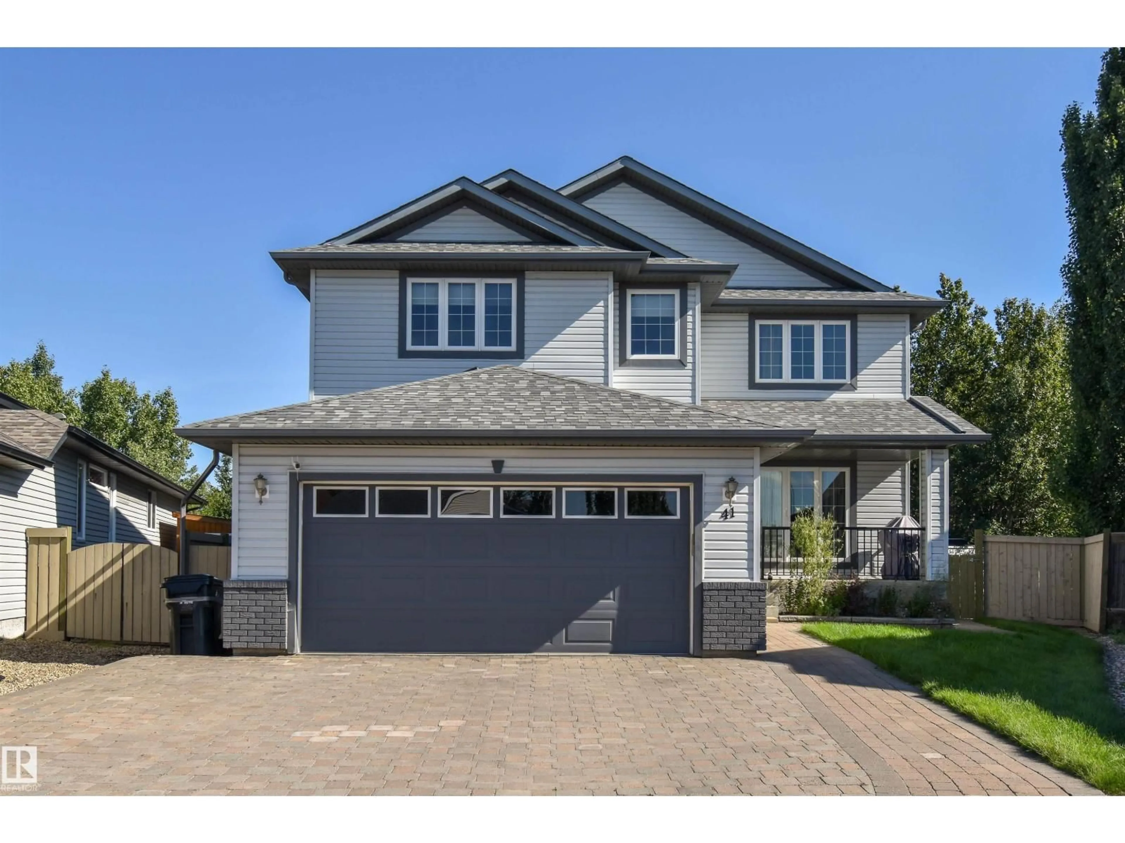 Home with vinyl exterior material, street for 41 LANDON CR, Spruce Grove Alberta T7X0E4