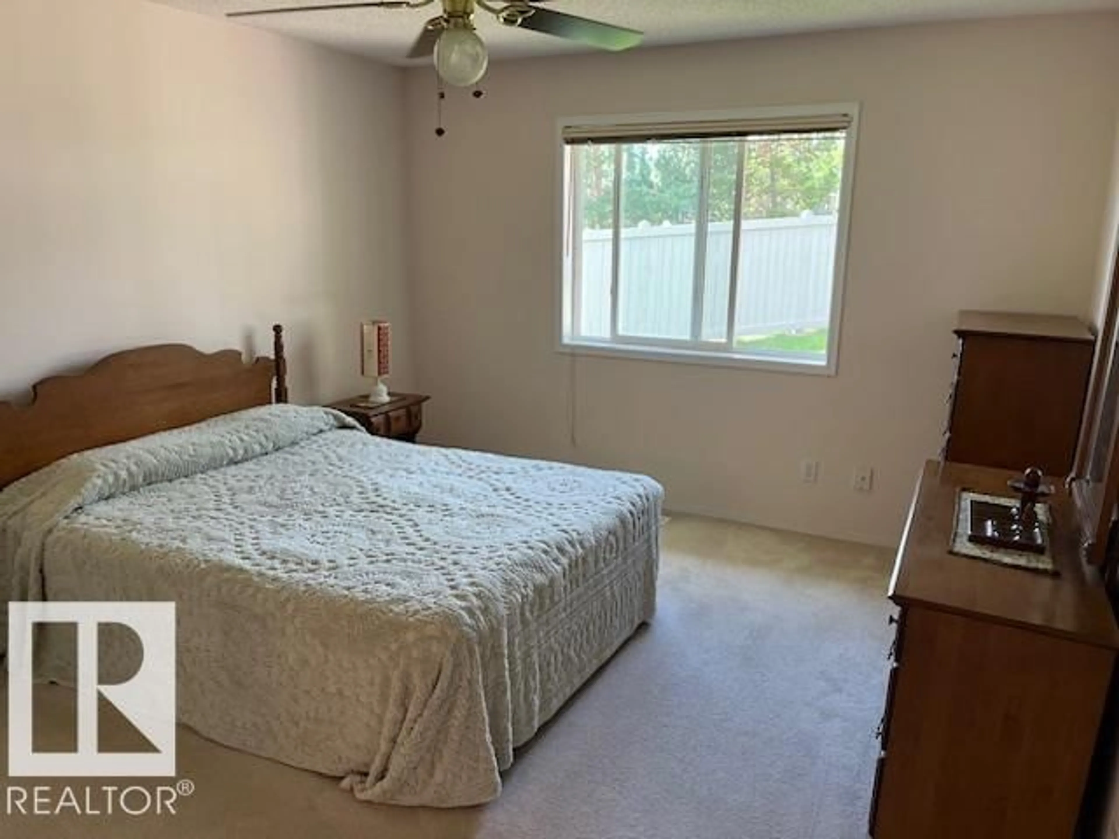 A pic of a room for 20 - 14428 MILLER BV, Edmonton Alberta T5Y2Y6