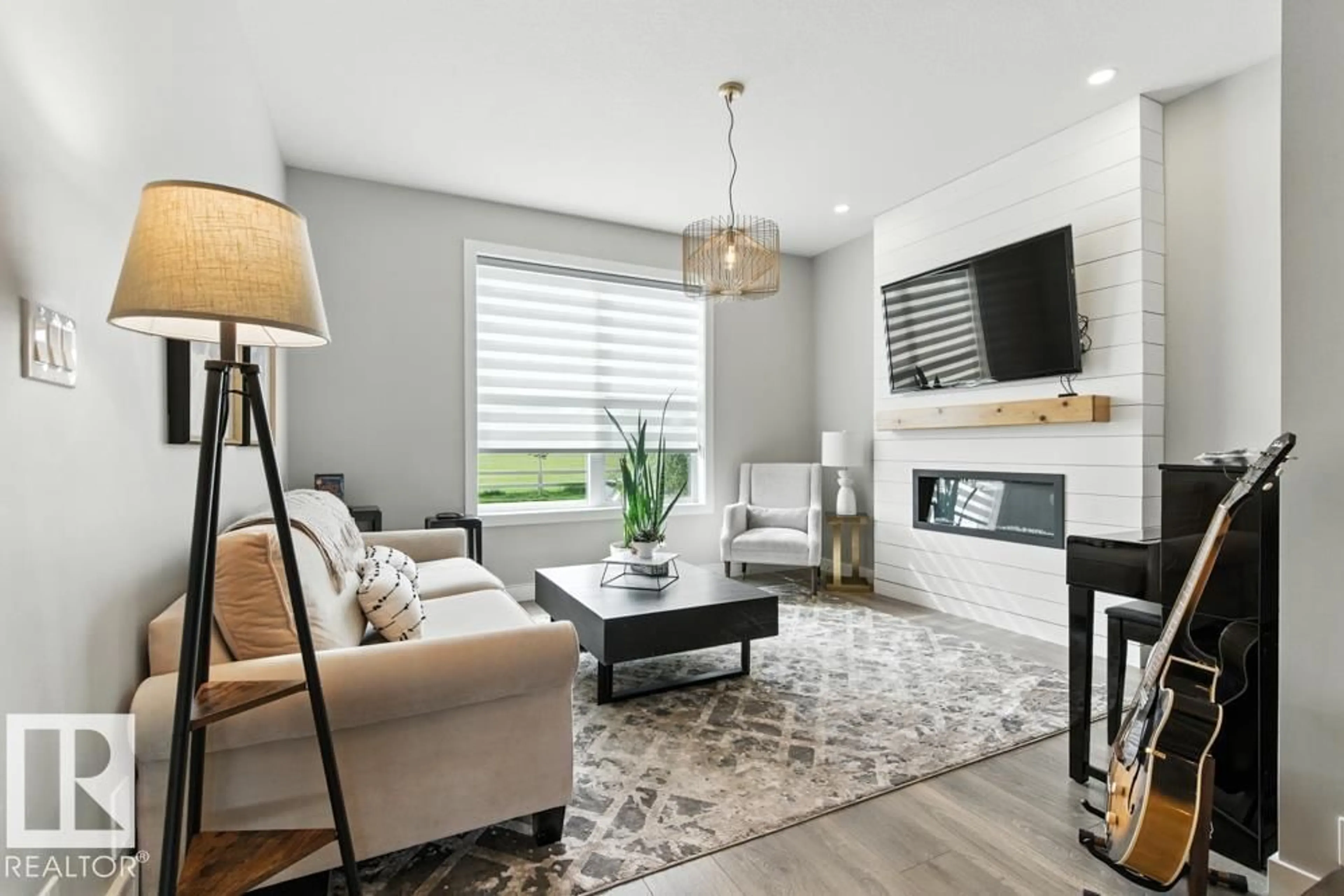 Living room with furniture, unknown for 305 HAWKS RIDGE BV, Edmonton Alberta T5S0M5