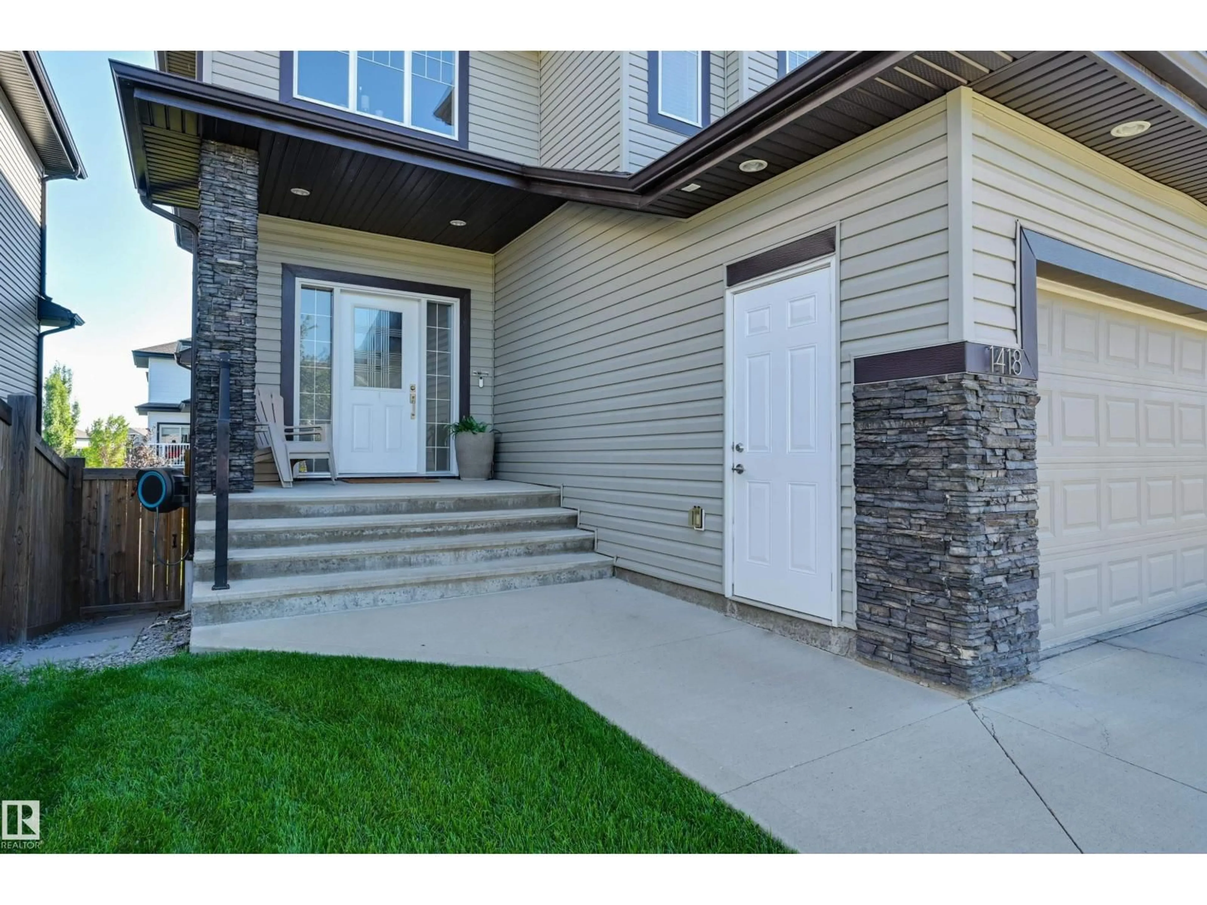 Unknown for NW - 1418 HAYS WY, Edmonton Alberta T6M0M3
