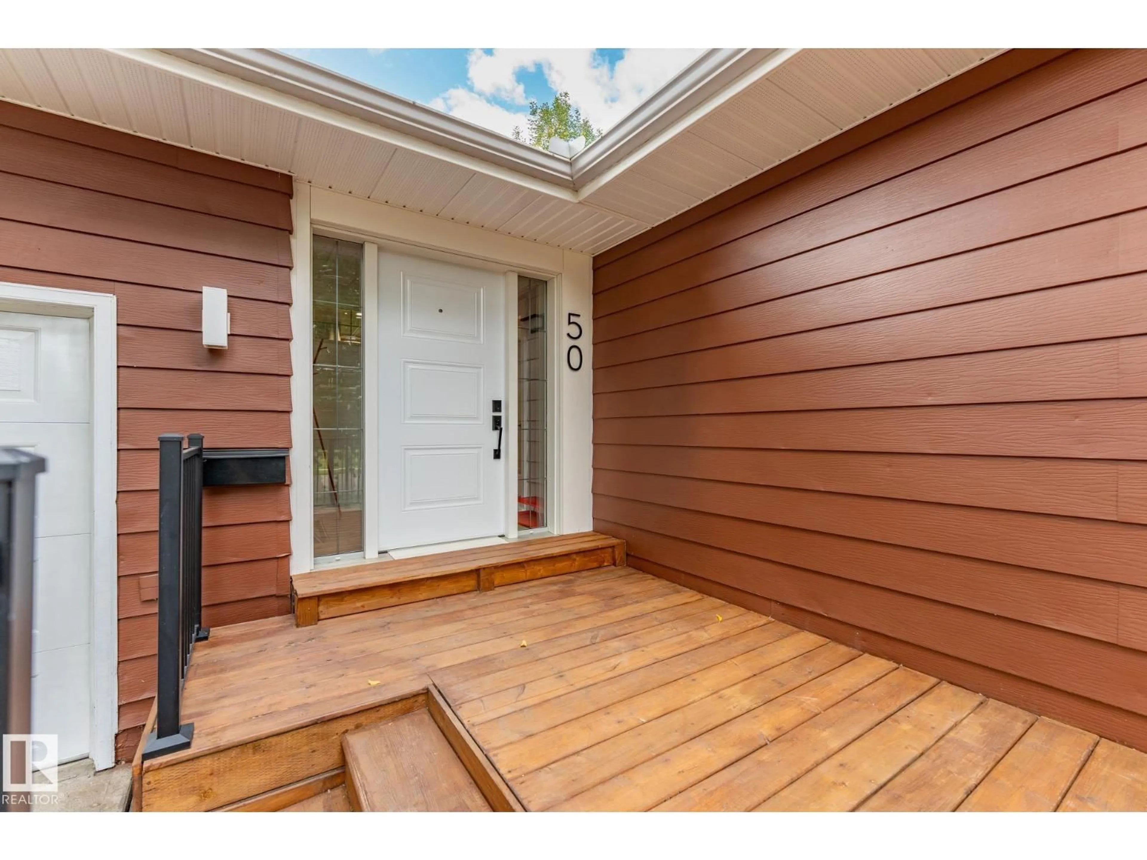 Indoor entryway for 50 LAMBERT CR, St. Albert Alberta T8N1M2