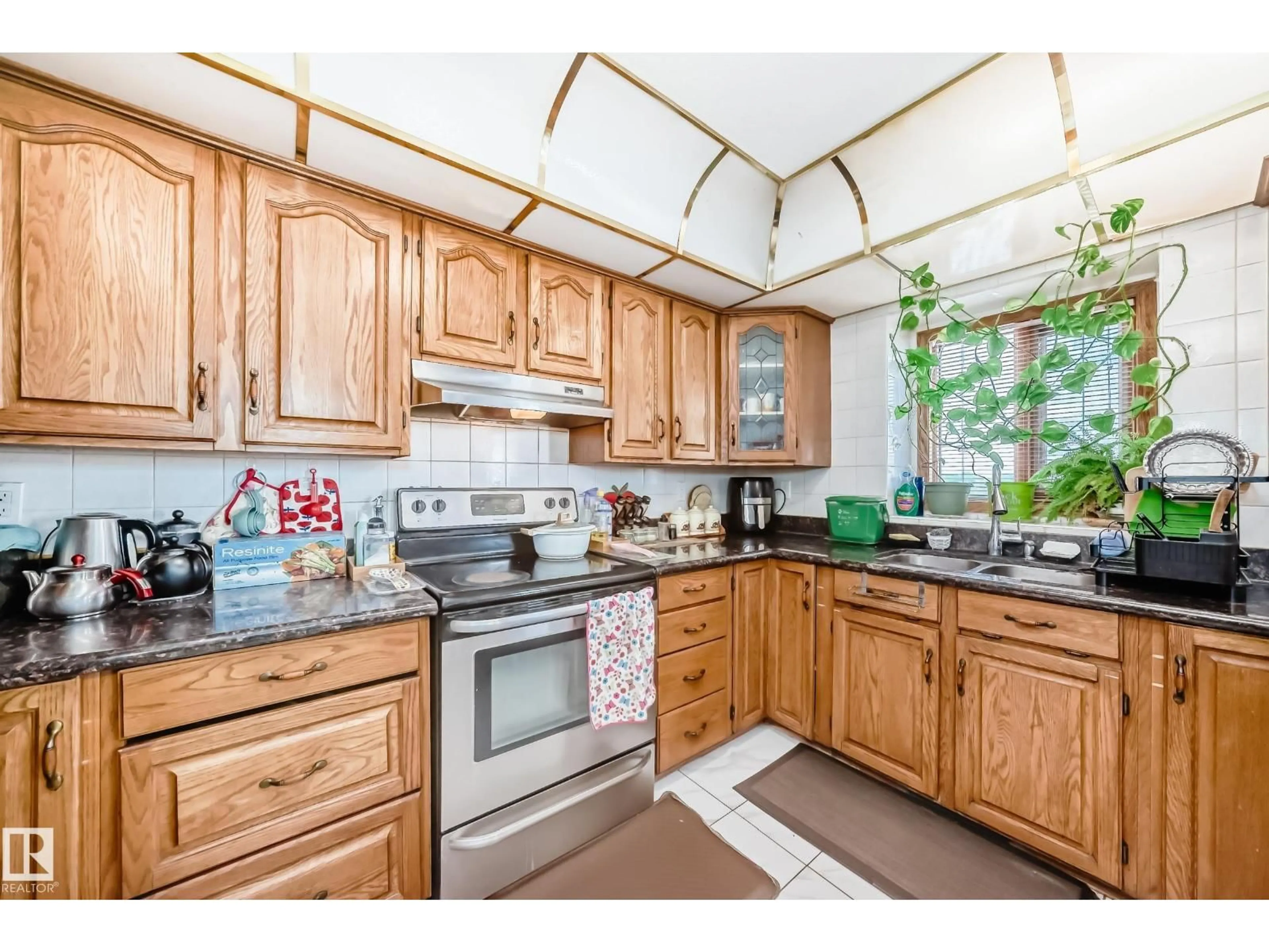 Unknown for 1068 JAMES CR, Edmonton Alberta T6L6P6