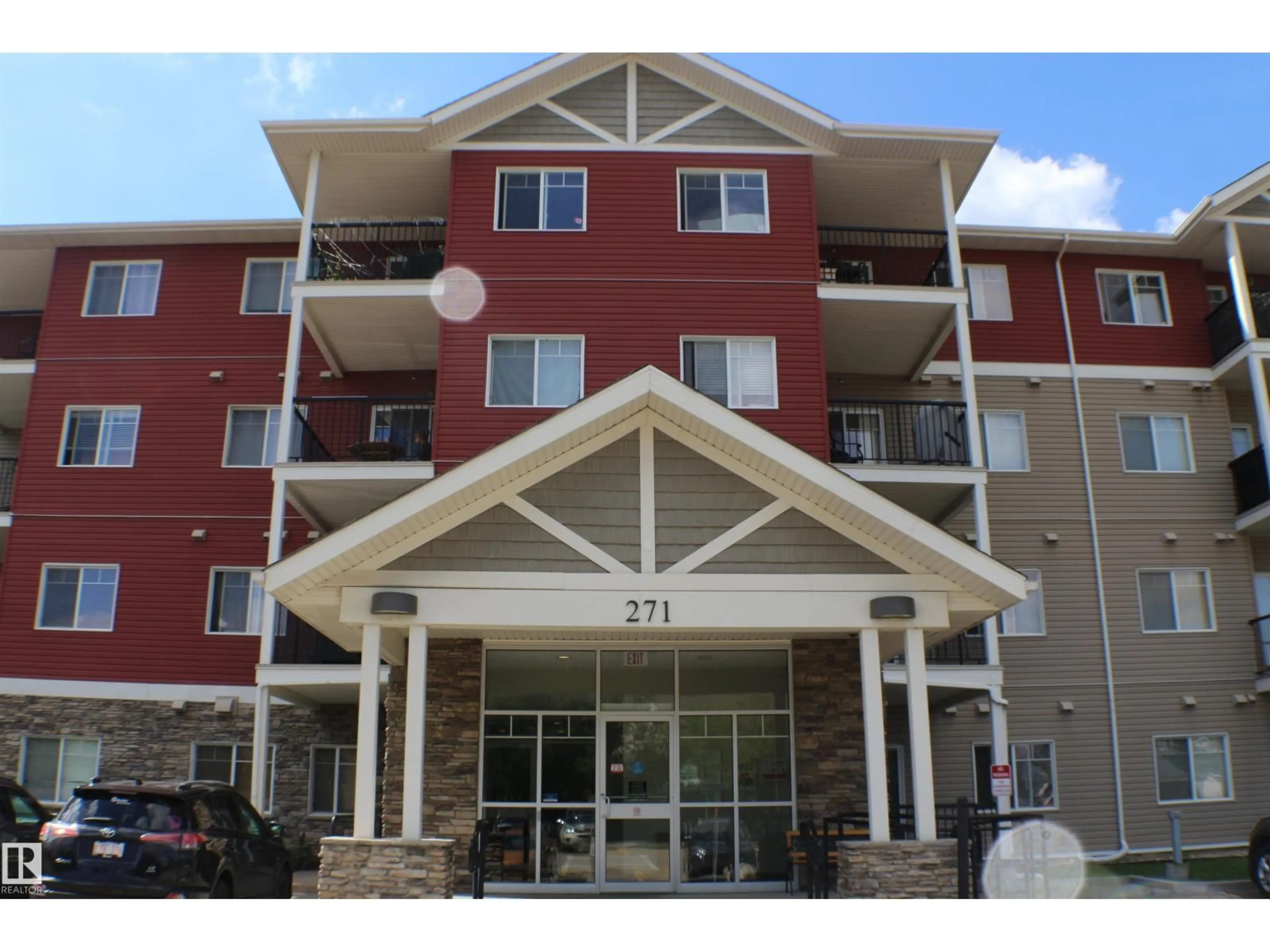 Indoor foyer for #209 - 271 CHARLOTTE WY, Sherwood Park Alberta T8H0N9