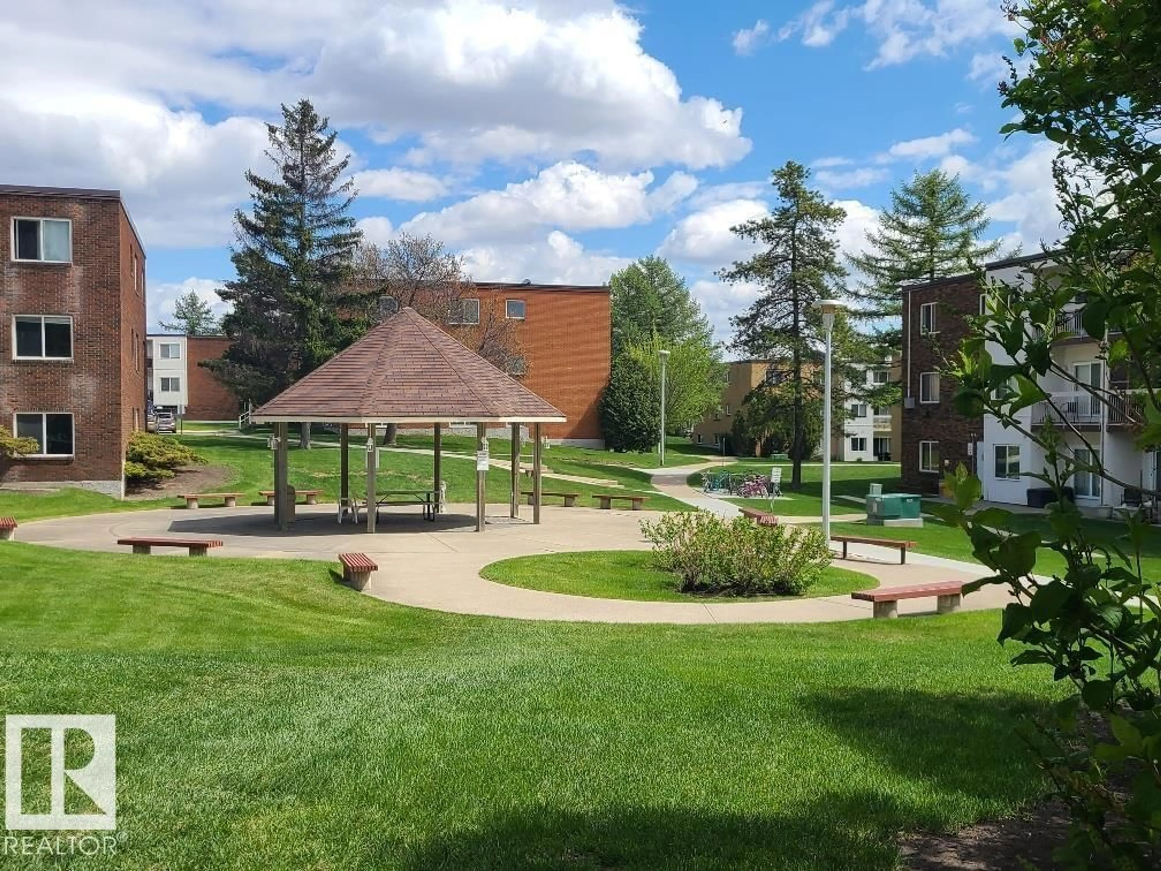 Patio, mountain view for 11465 - 207 41 AV, Edmonton Alberta T6J0T9