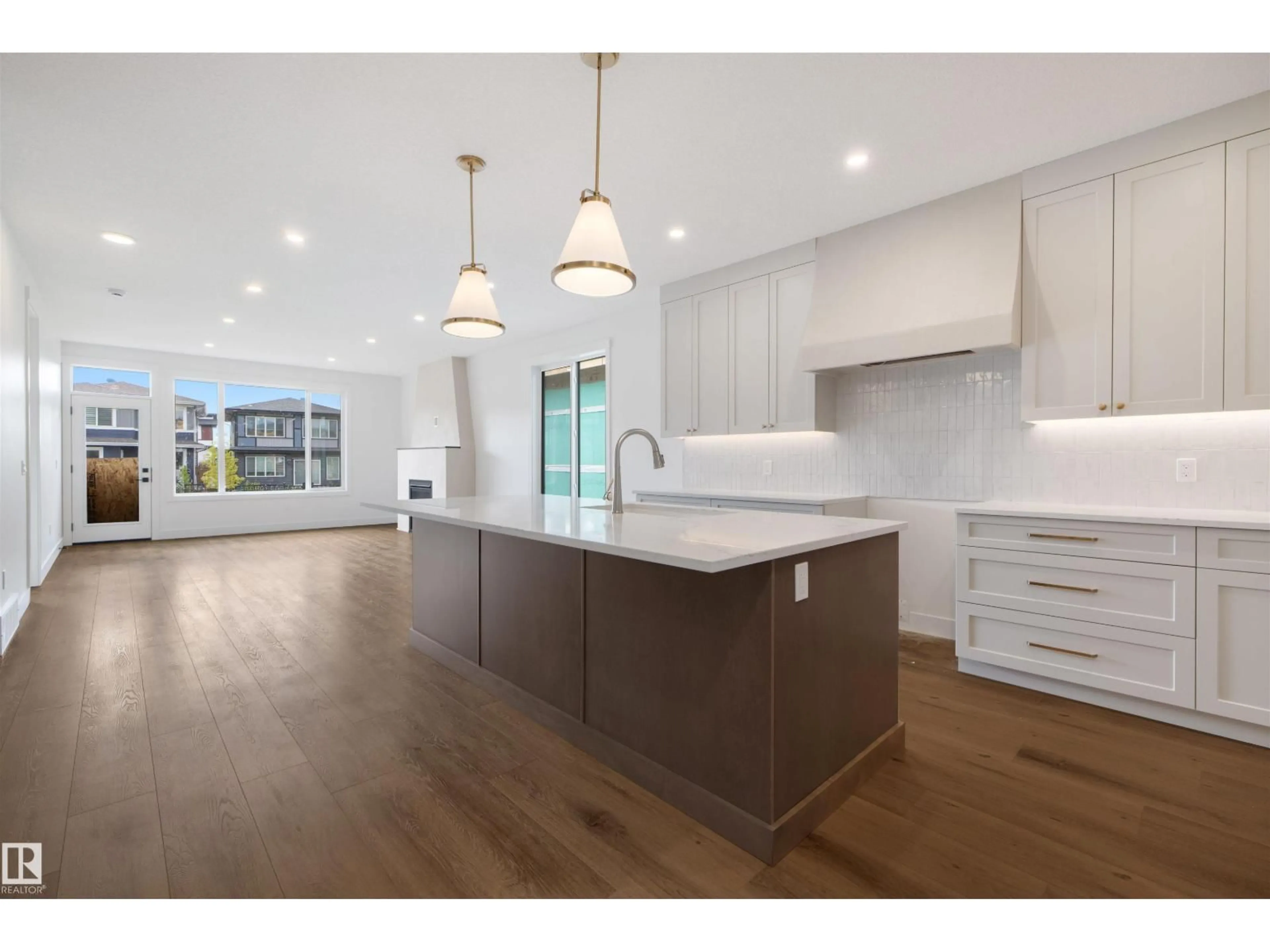 Open concept kitchen, unknown for 7 SYDWYCK CI, Spruce Grove Alberta T7X0A0