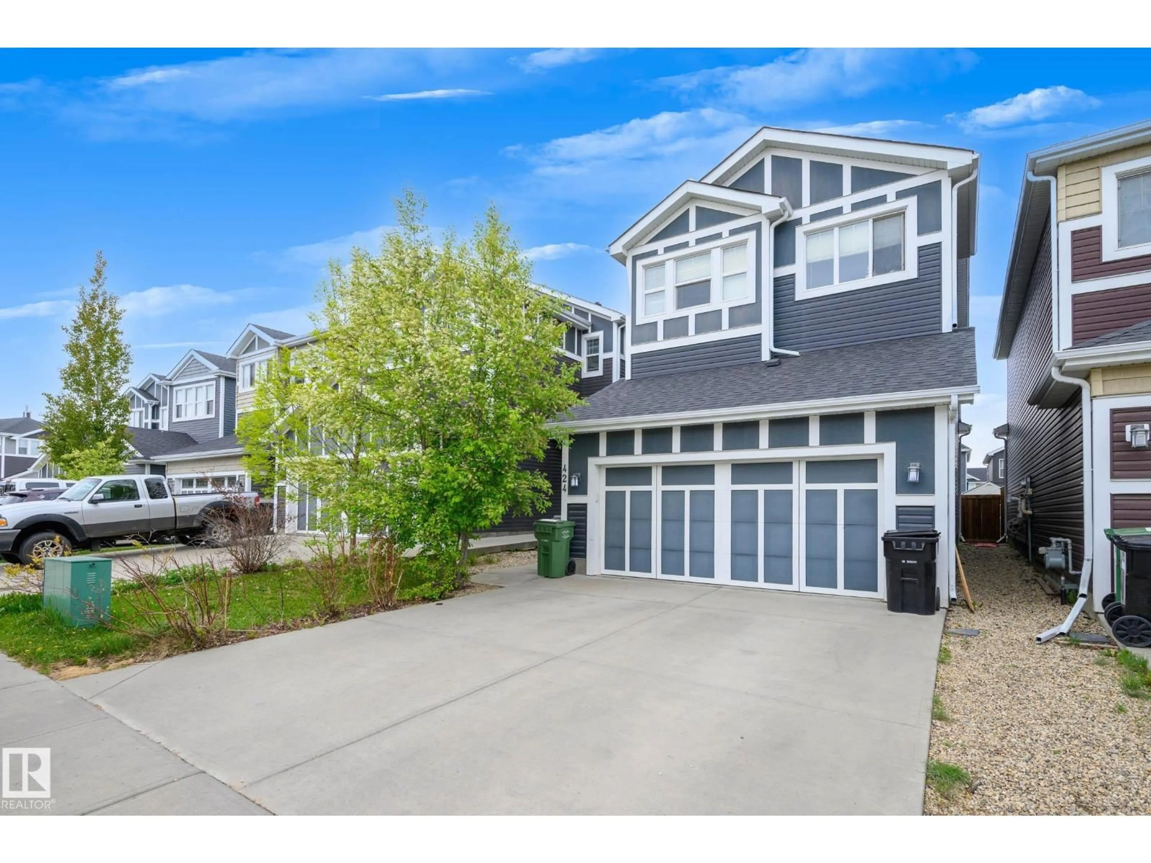 Home with vinyl exterior material, unknown for 424 SIMPKINS LI, Leduc Alberta T9E1B3