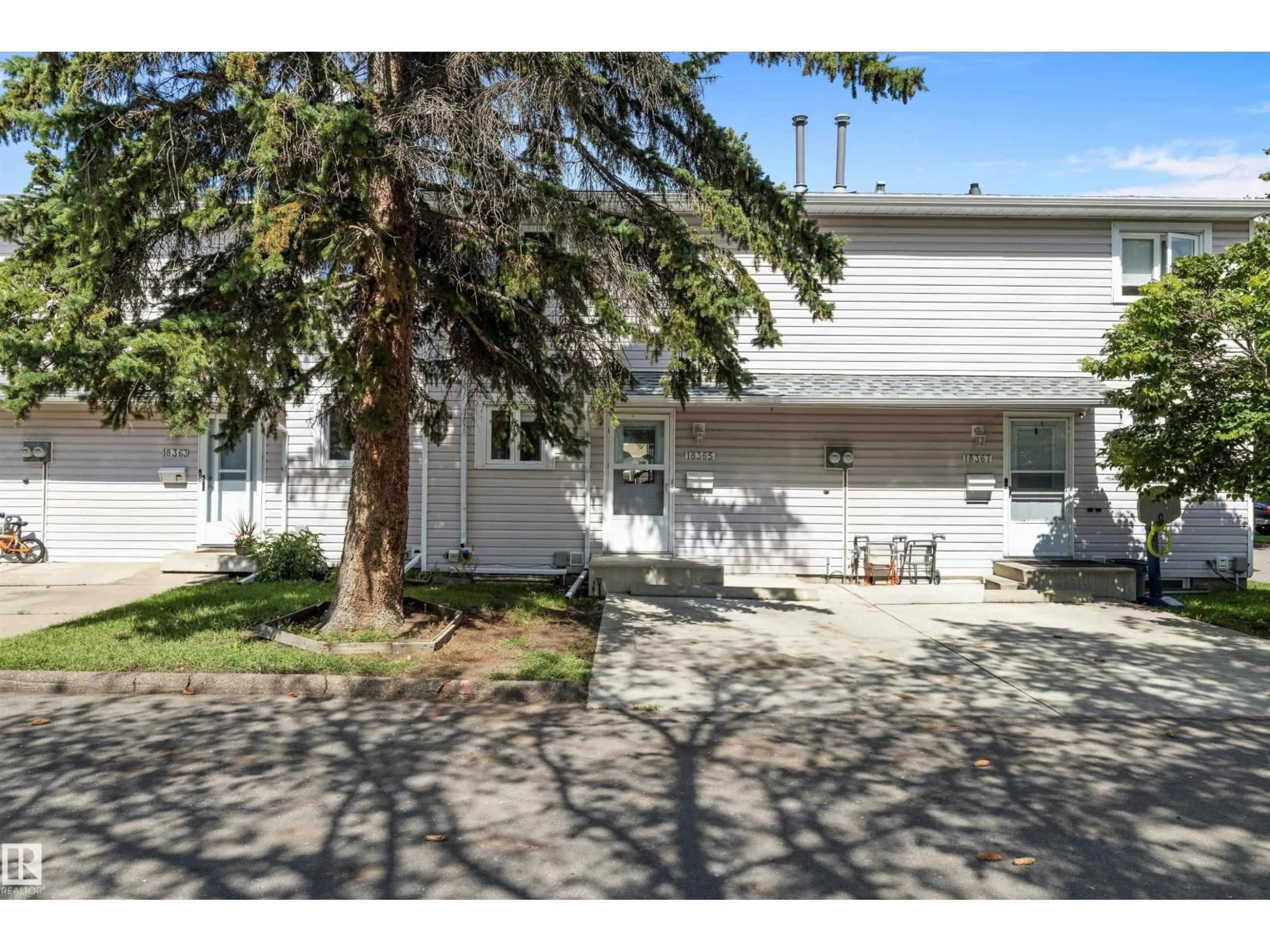Unknown for 18365 66 AV, Edmonton Alberta T5T1Z5