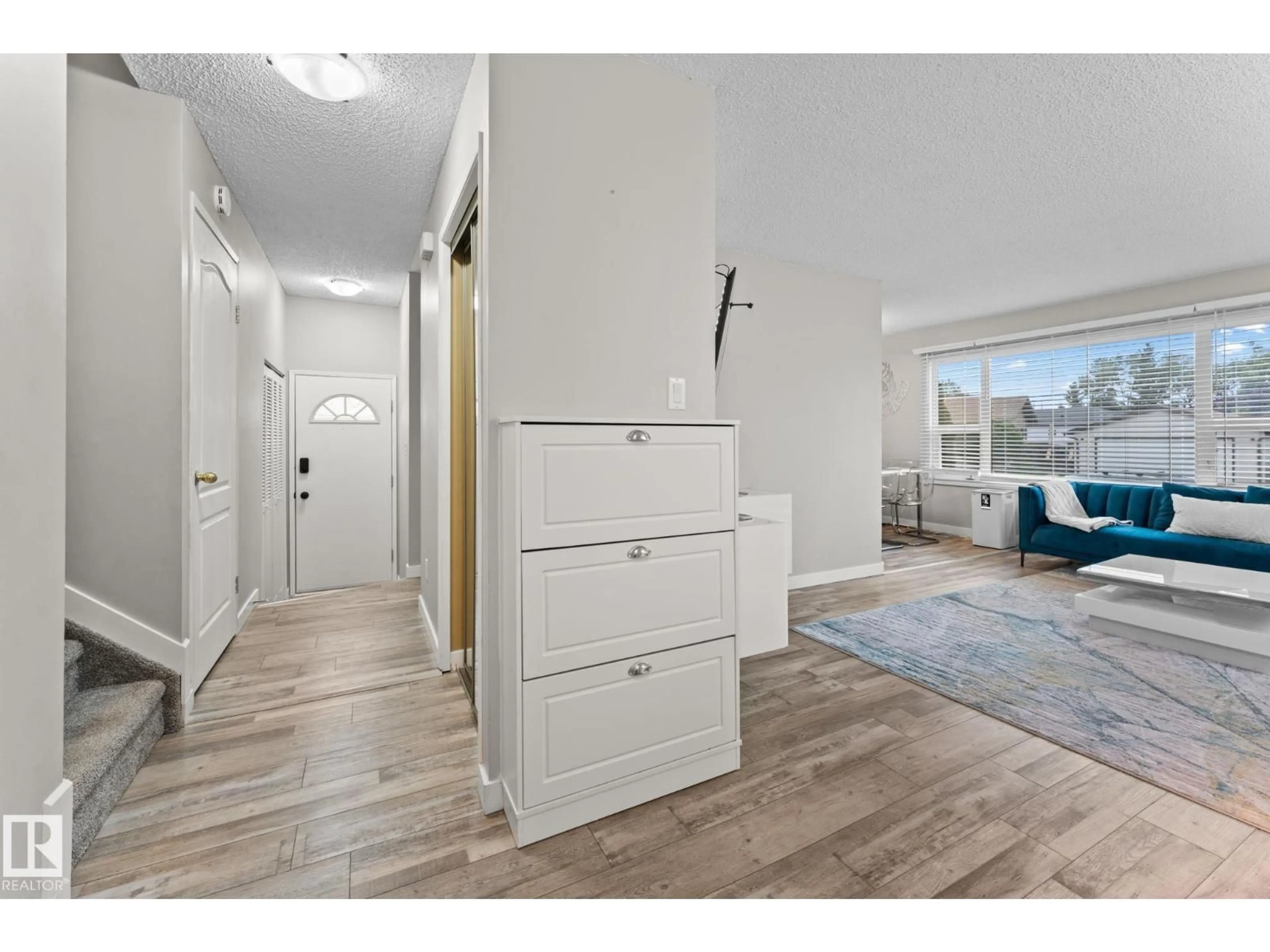 Indoor entryway for 9316 177 AV, Edmonton Alberta T5Z2H3