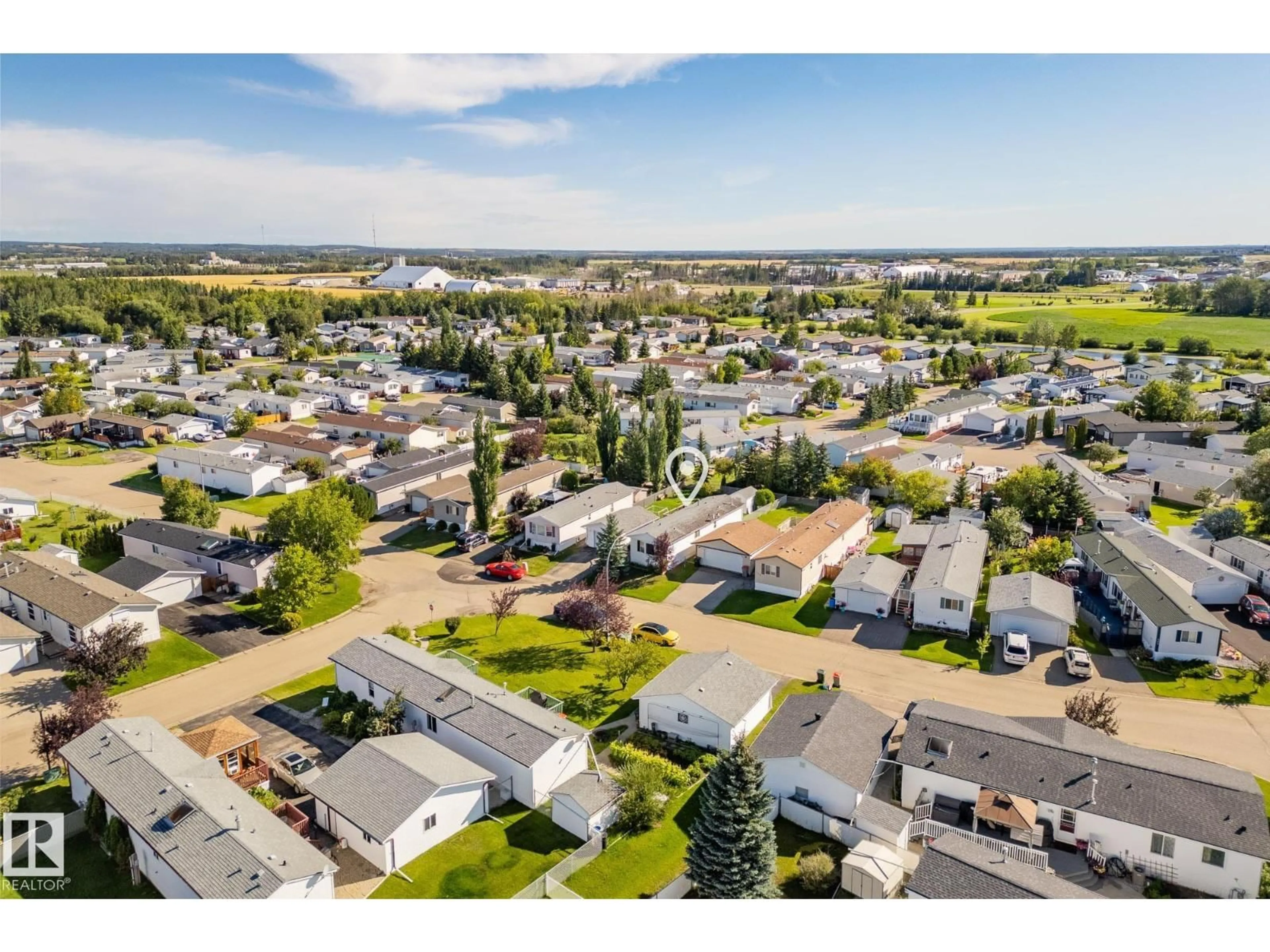 A pic from outside/outdoor area/front of a property/back of a property/a pic from drone, mountain view for 149 3400 48 ST, Stony Plain Alberta T7Z1V9