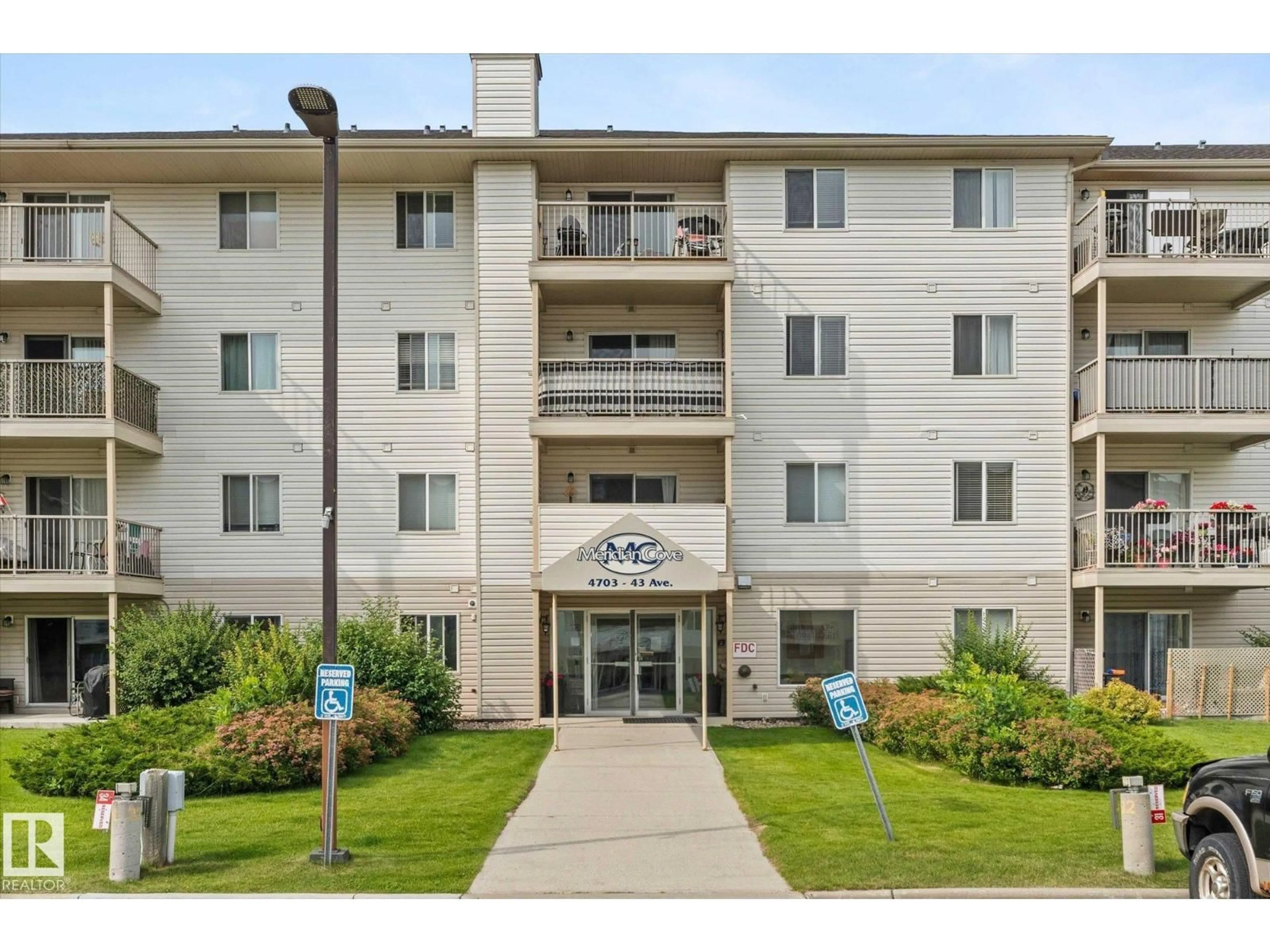 Unknown for 305 - 4307 43 AV, Stony Plain Alberta T7Z2S7