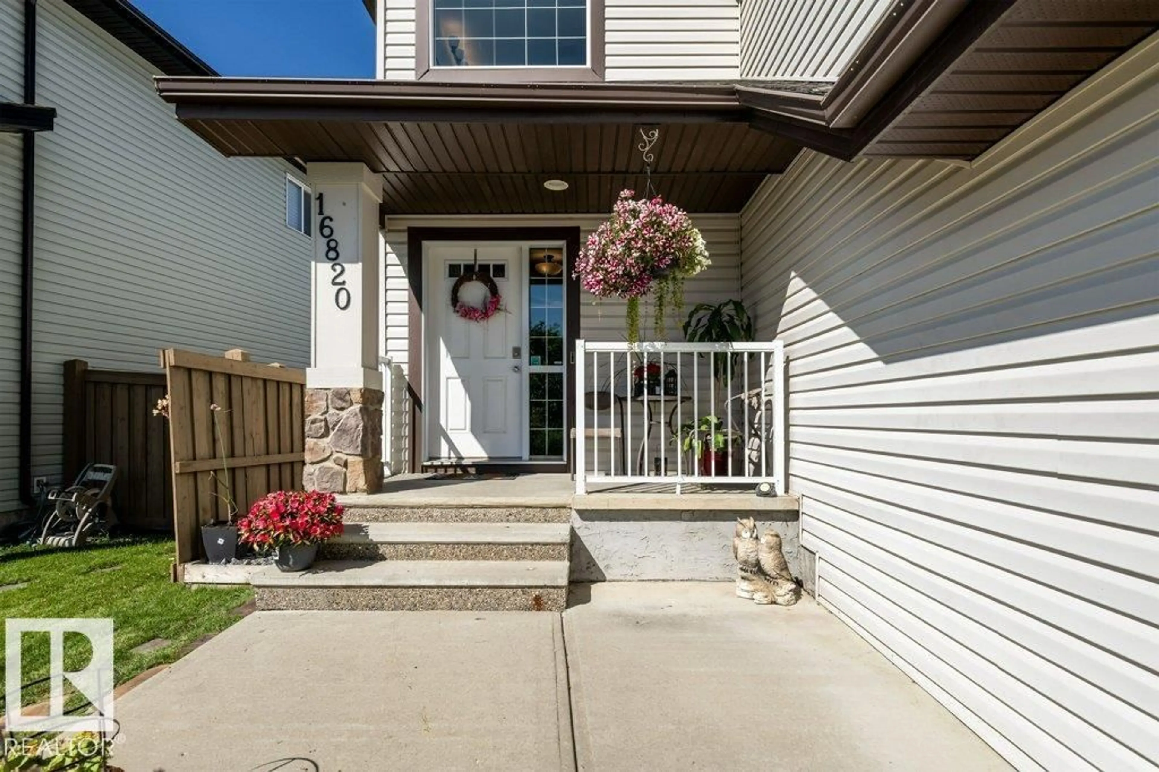 Unknown for 16820 57 ST, Edmonton Alberta T5Y0K4