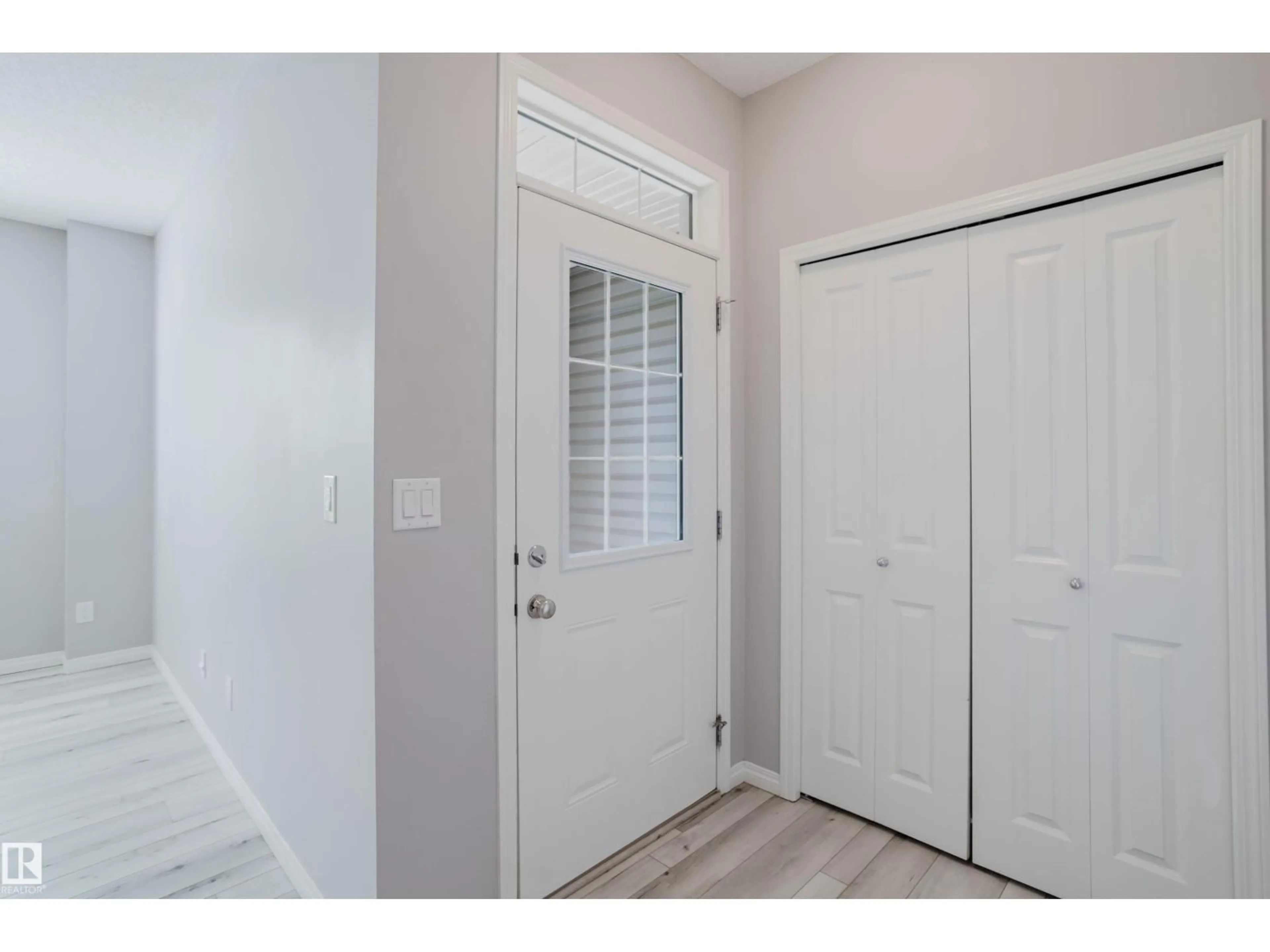 Indoor entryway for 8144 CHAPPELLE WY, Edmonton Alberta T6W3K8