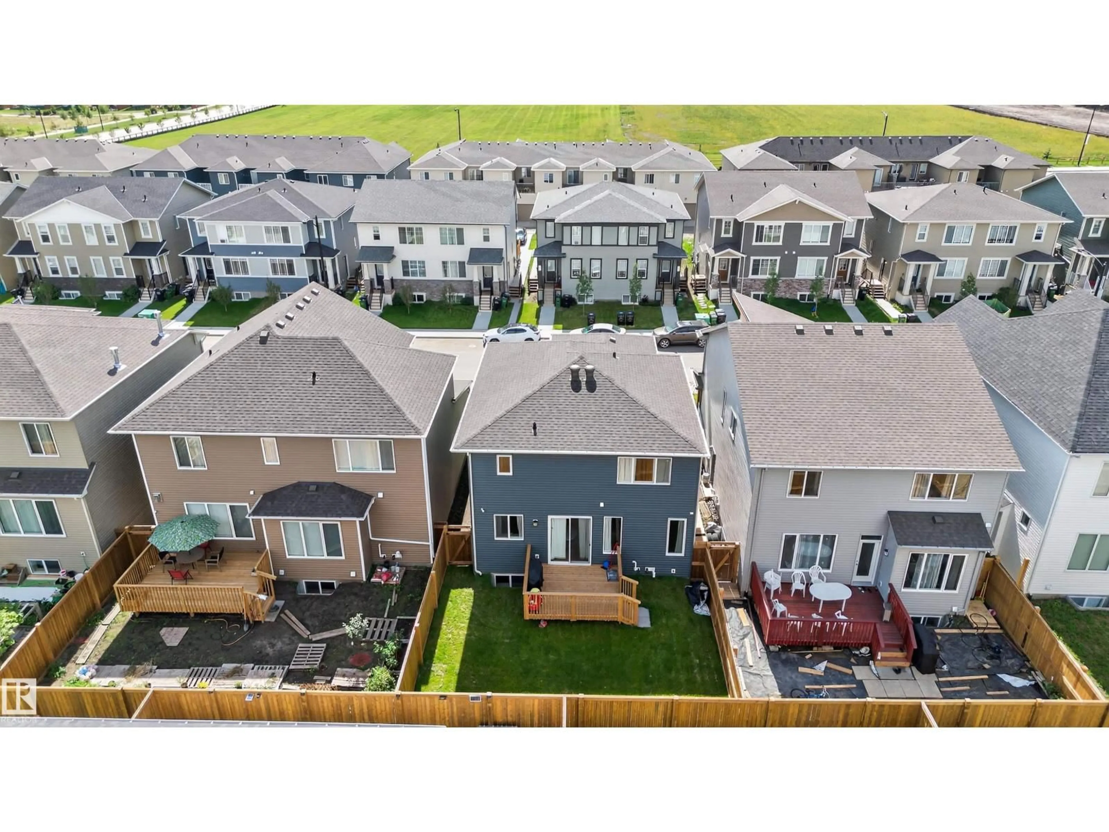 A pic from outside/outdoor area/front of a property/back of a property/a pic from drone, unknown for 20806 19A AV, Edmonton Alberta T6M1R6
