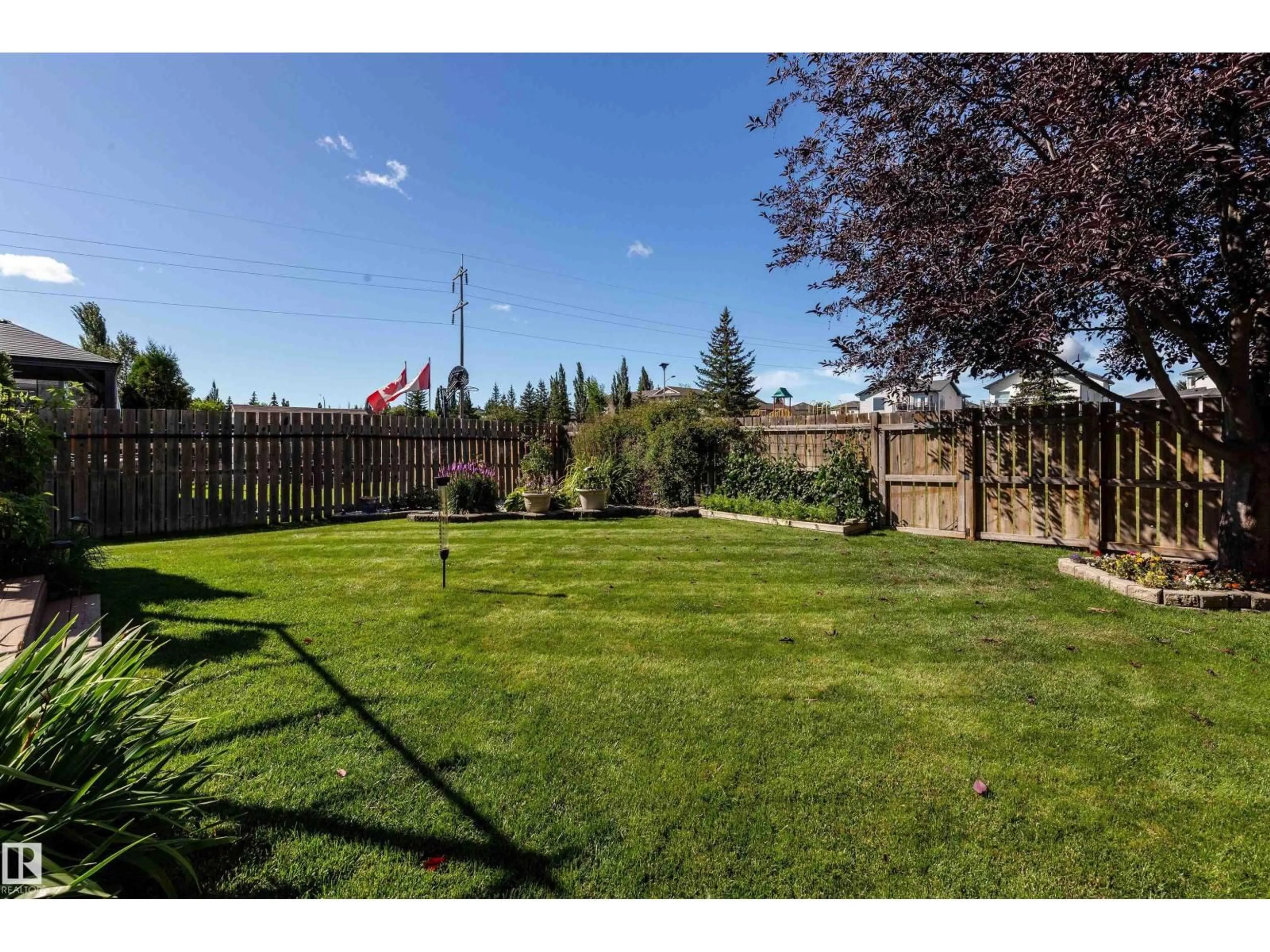 Patio, unknown for 18 GRAYRIDGE BA, Stony Plain Alberta T7Z2P9