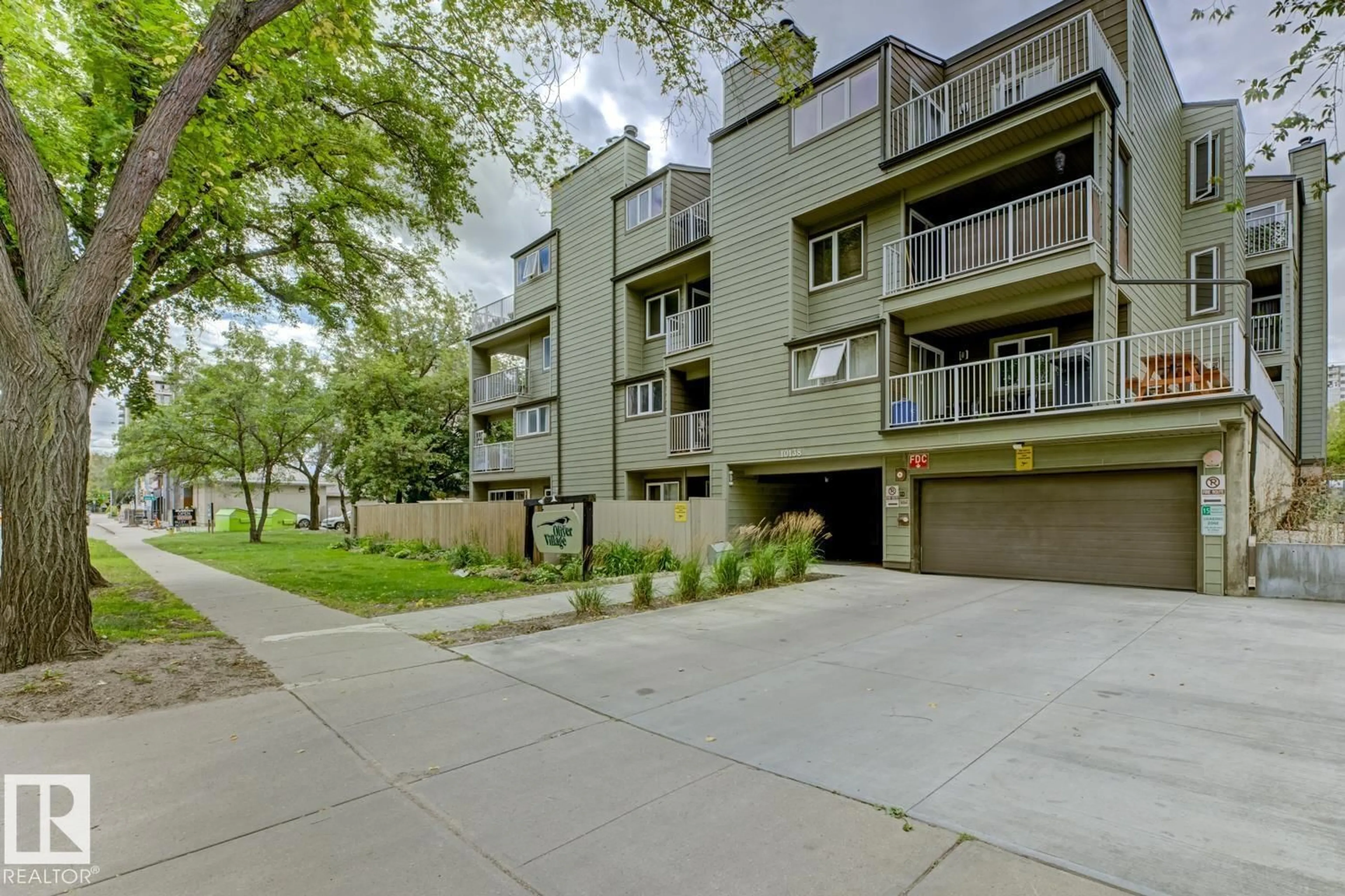 Patio, street for #301 - 10138 116 ST, Edmonton Alberta T5K1V8