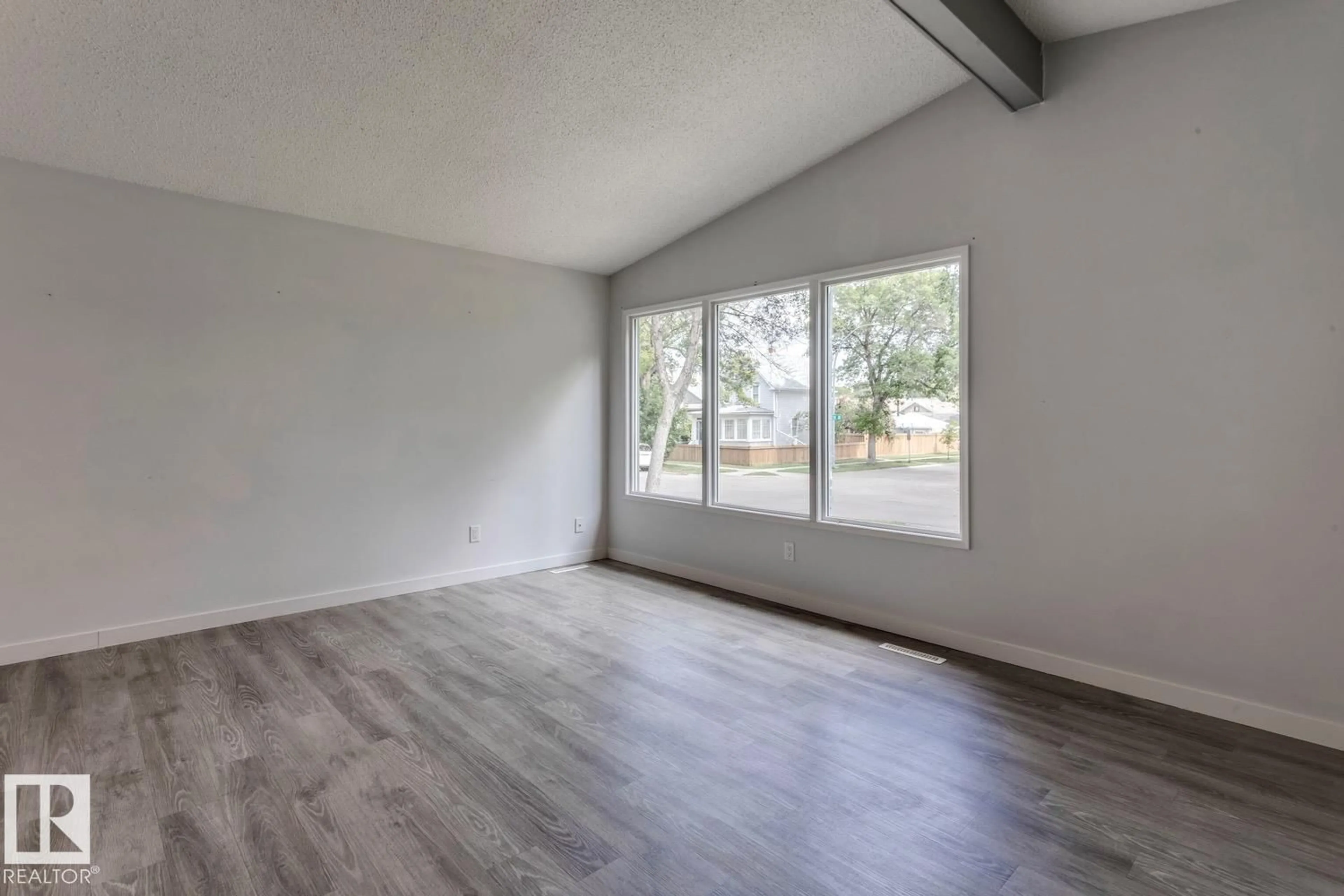 A pic of a room for NW - 11348 87 ST, Edmonton Alberta T5B3L9
