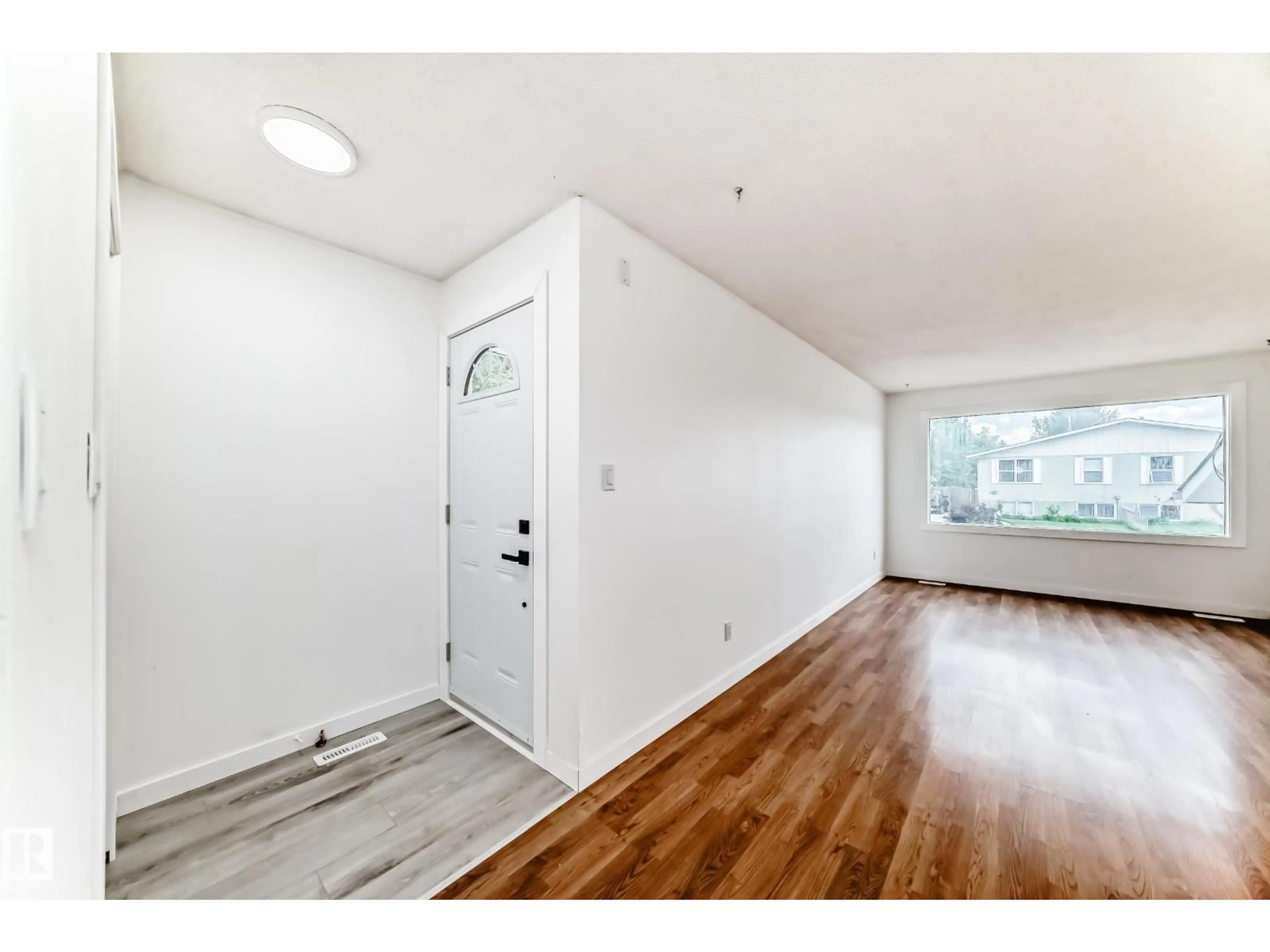 Unknown for NW - 13116 31 STRRET, Edmonton Alberta T5A3A4