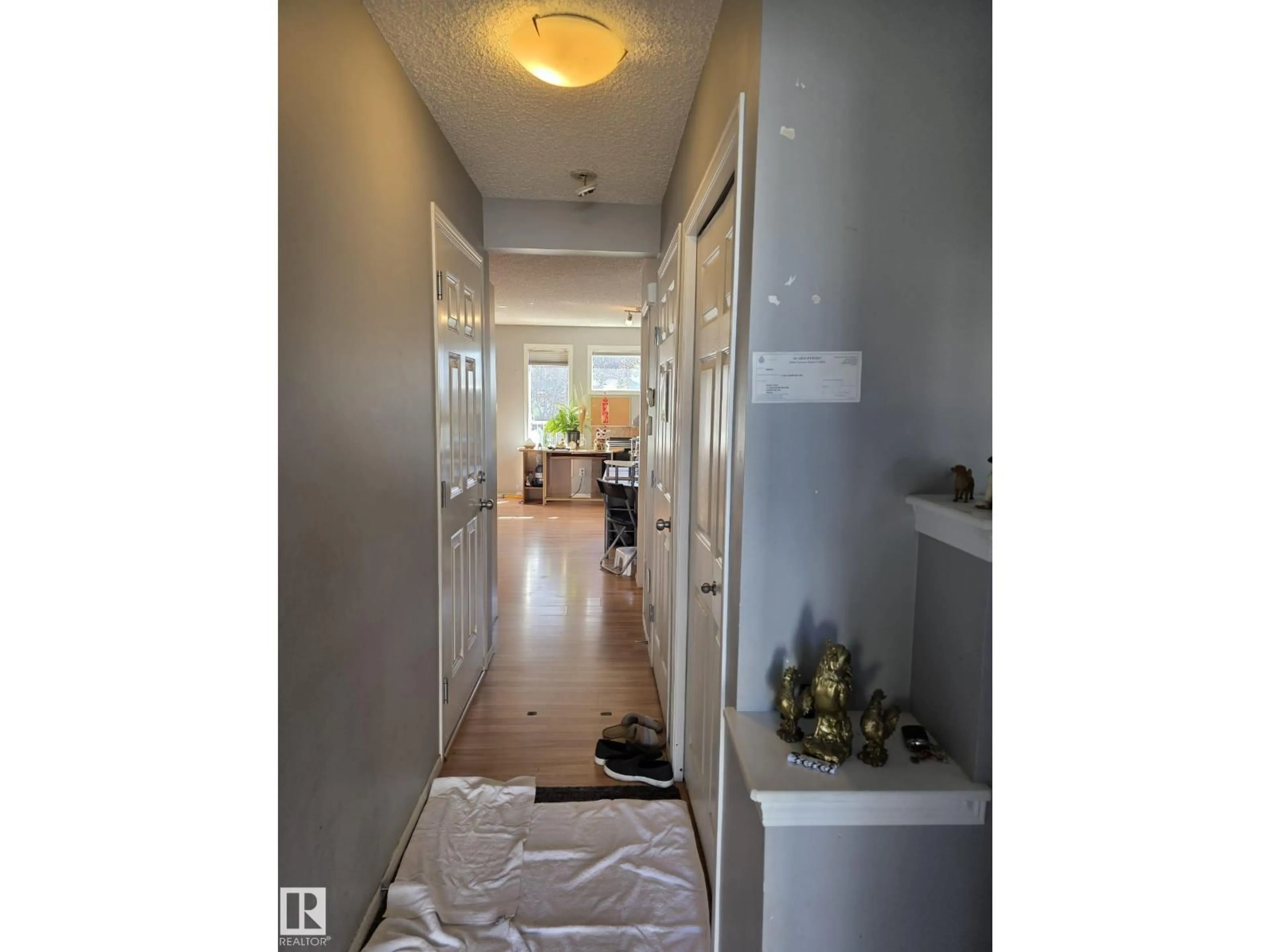 Indoor entryway for 6304 - 11 SANDIN WY, Edmonton Alberta T6R0J8
