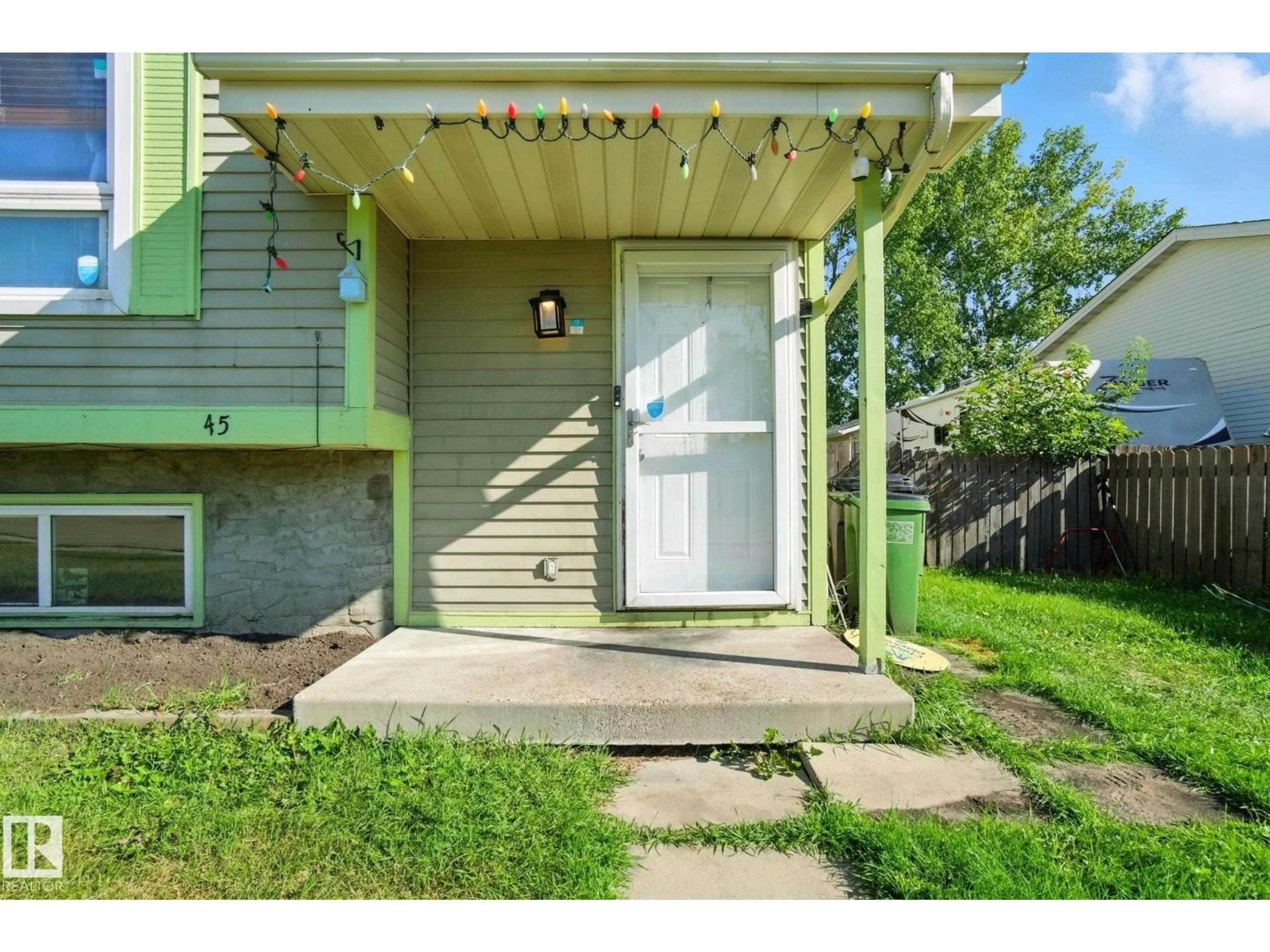 Unknown for 4540 33A AV, Edmonton Alberta T6L4X7