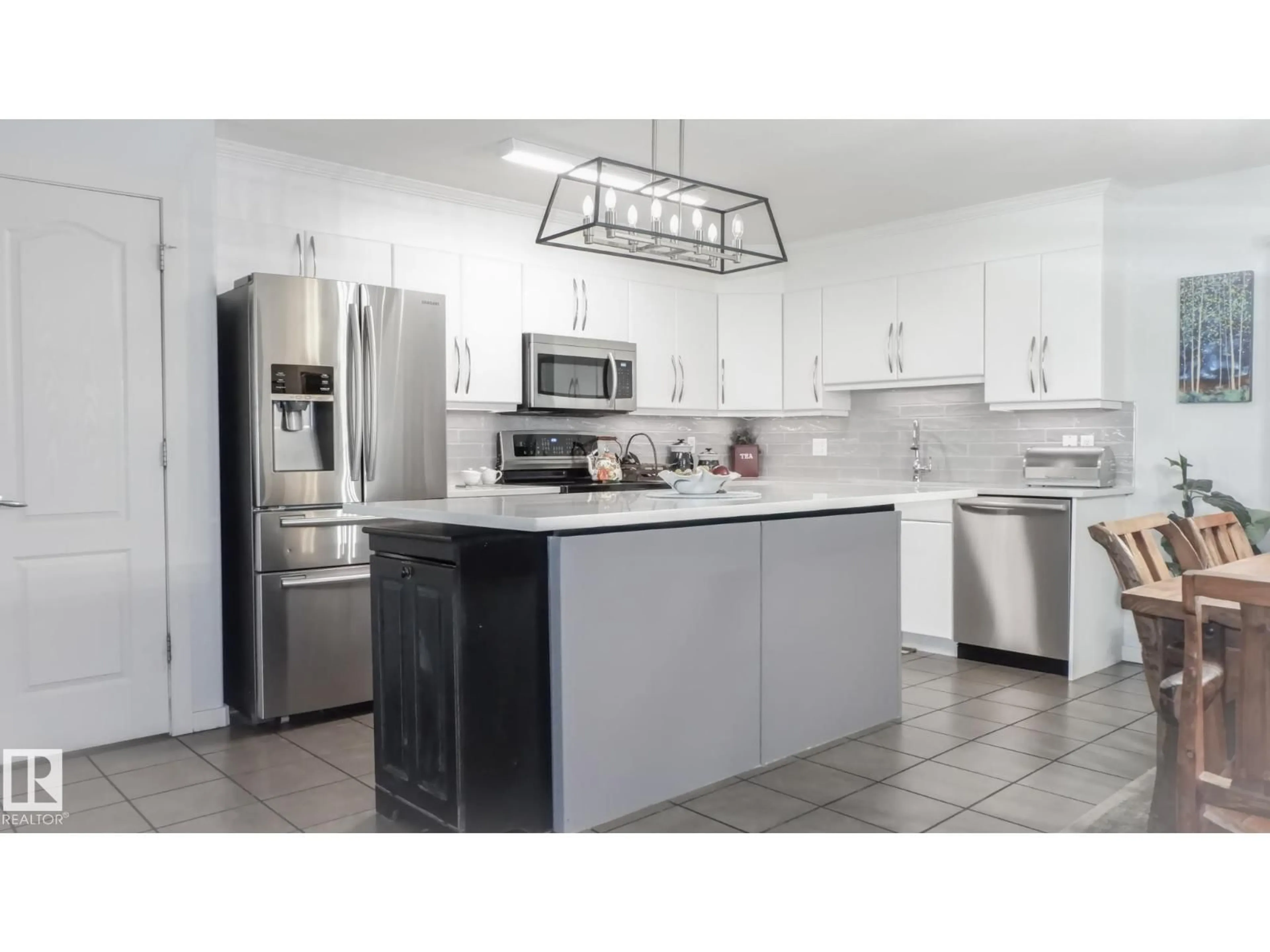 Open concept kitchen, ceramic/tile floor for 120 SUDER GREENS DR, Edmonton Alberta T5T6V6