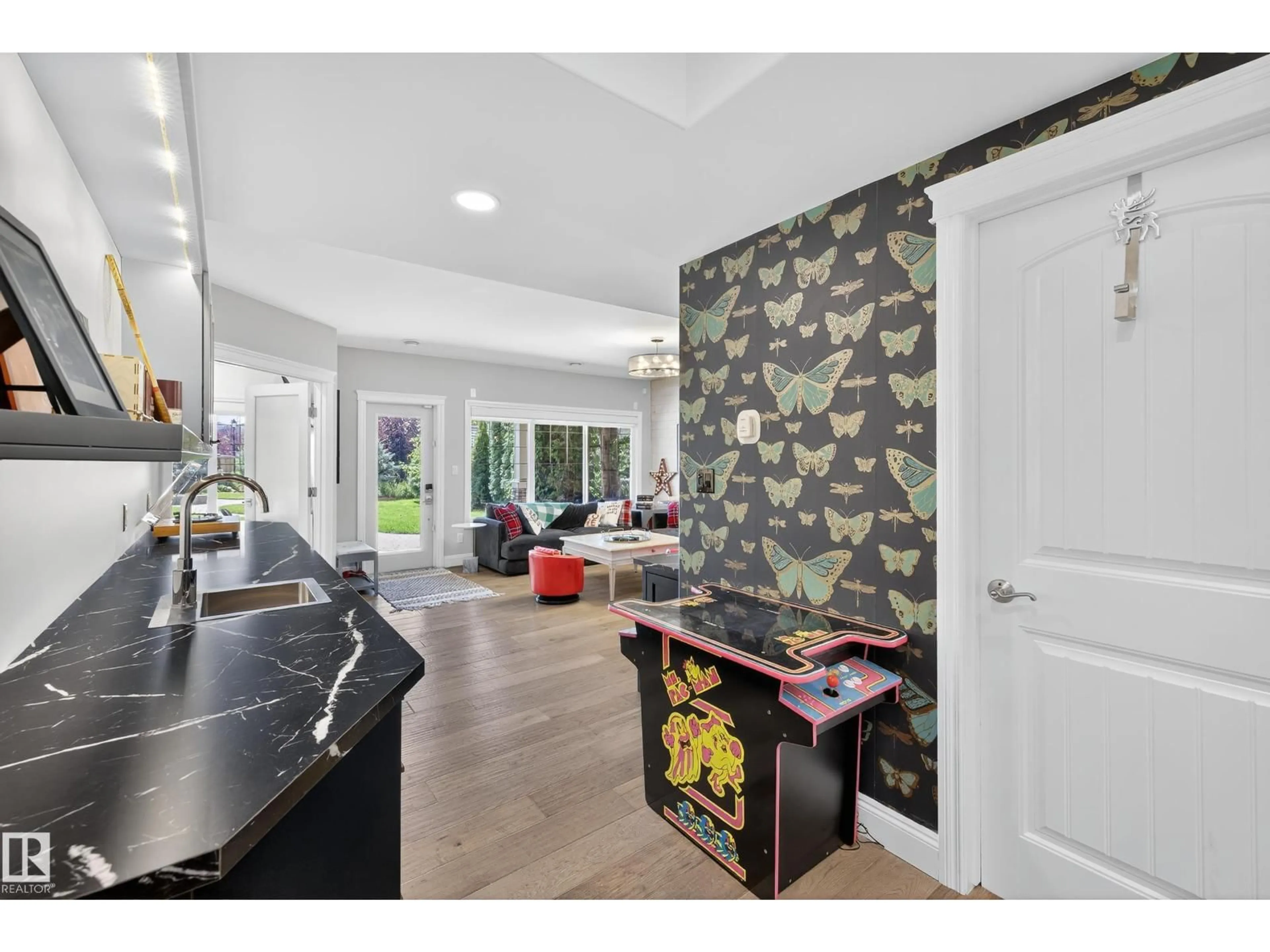 Open concept kitchen, unknown for 6167 STINSON WY, Edmonton Alberta T6R0K3