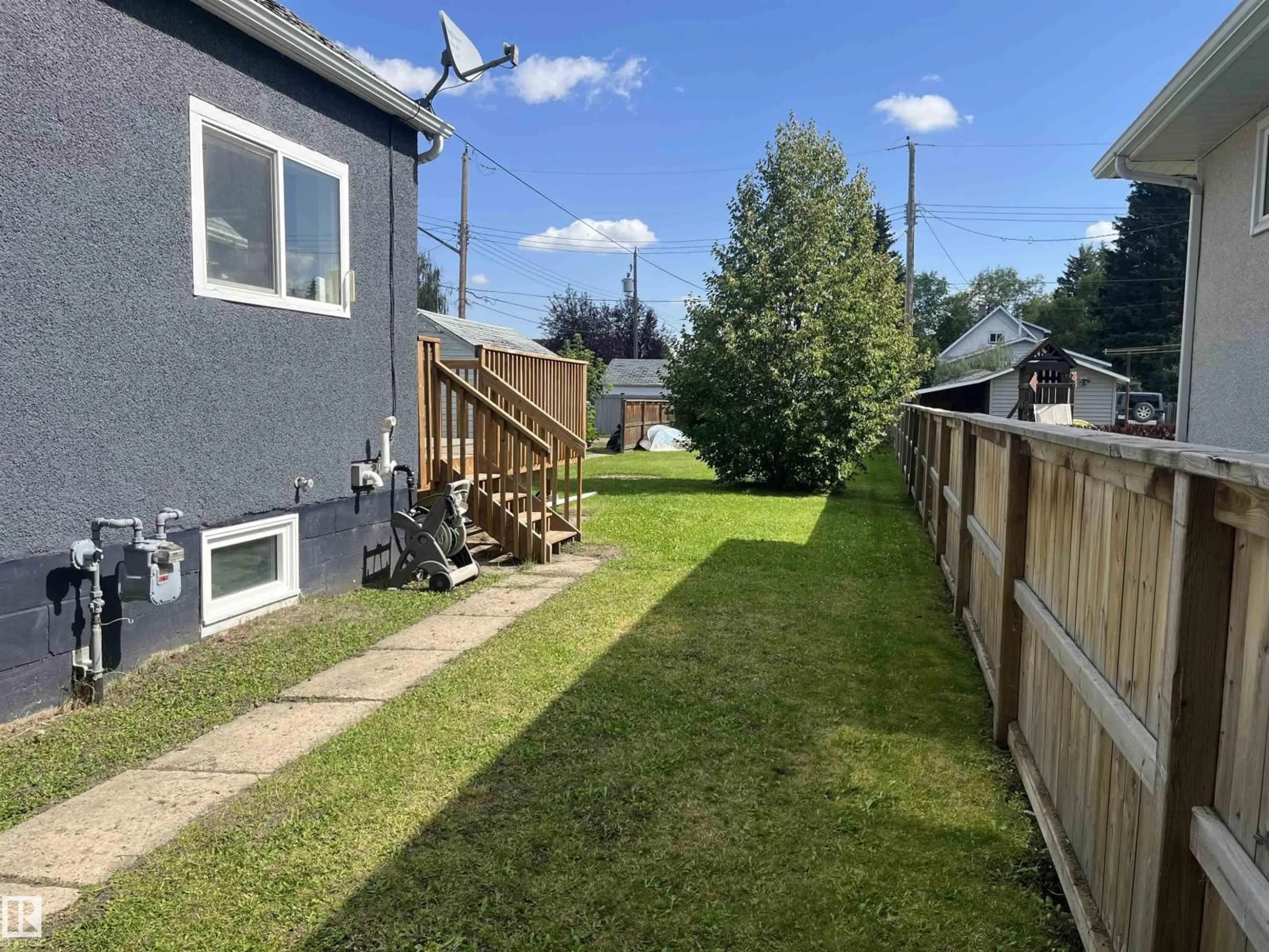 Patio, street for 5025 49 ST, Calmar Alberta T0C0V0