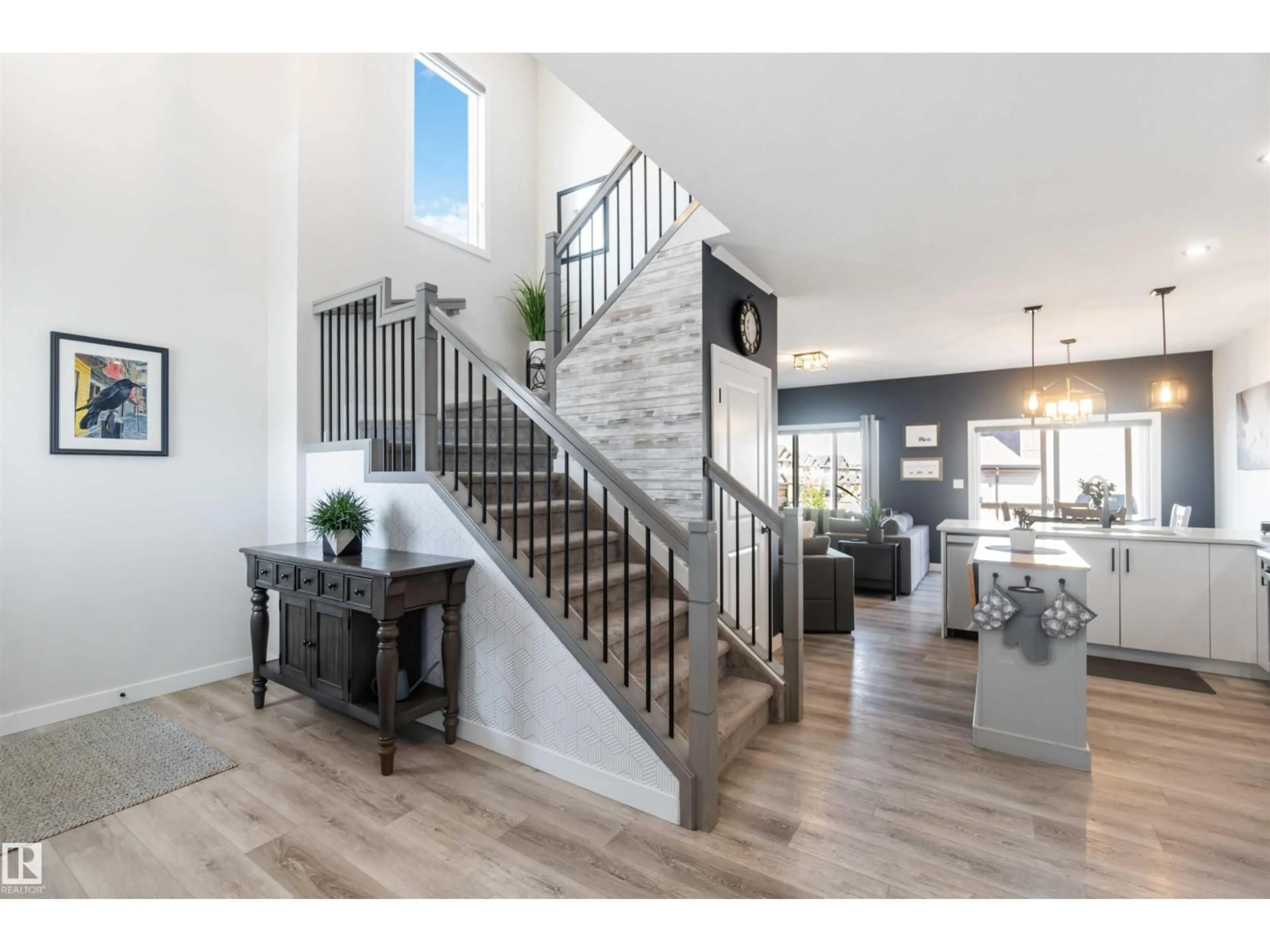 Indoor entryway for 70 SPRINGBROOK WD, Spruce Grove Alberta T7X0X9