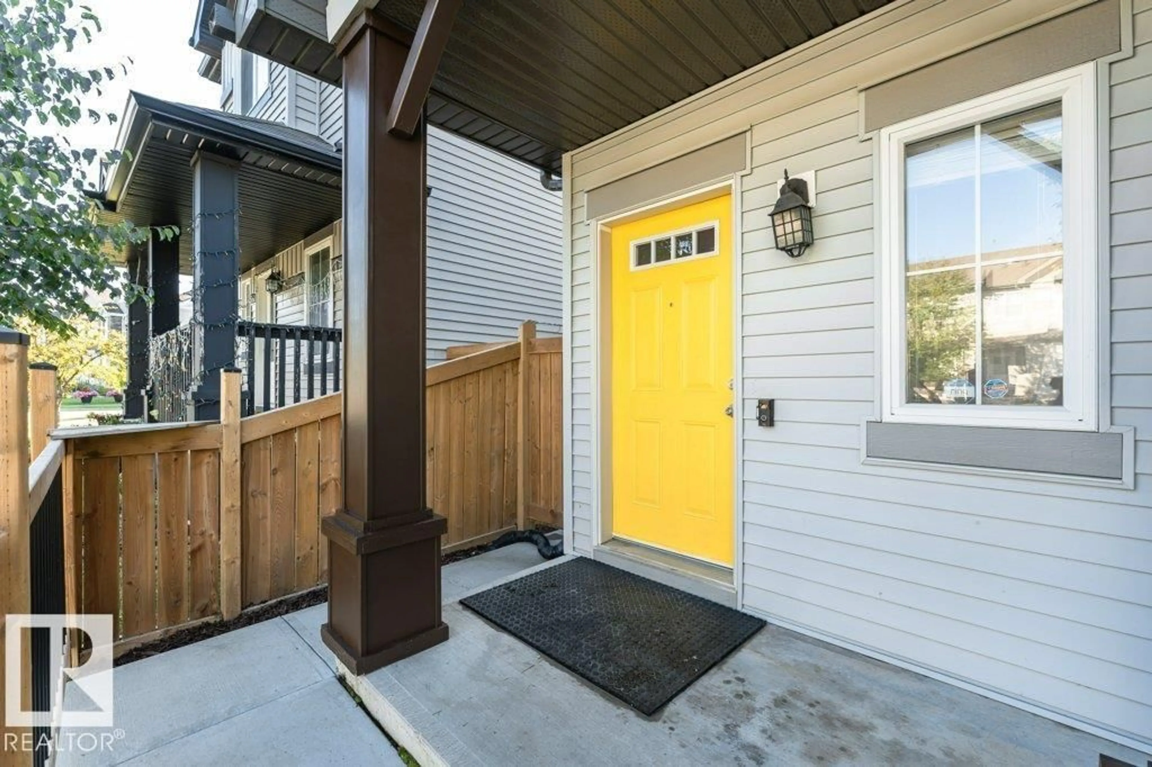 Indoor entryway for SW SW - 407 WATT BV, Edmonton Alberta T6X0P6