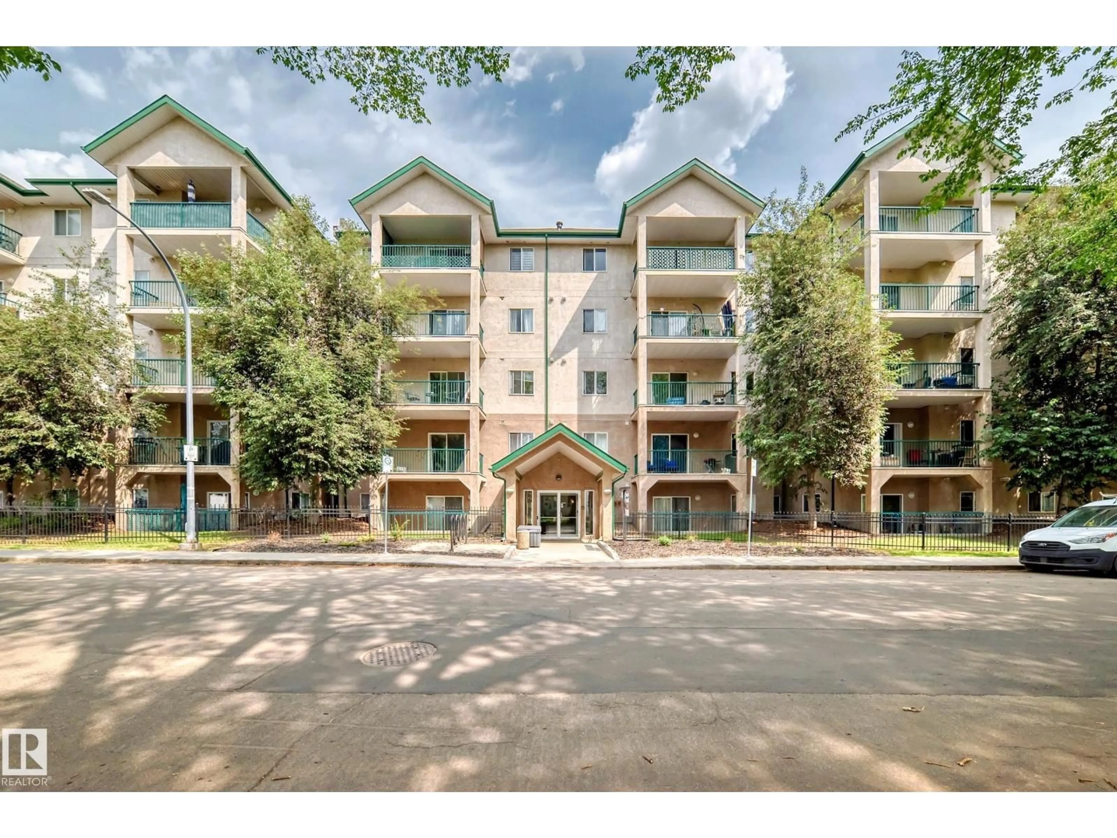Unknown for 306 - 11325 83 ST, Edmonton Alberta T5B4W5