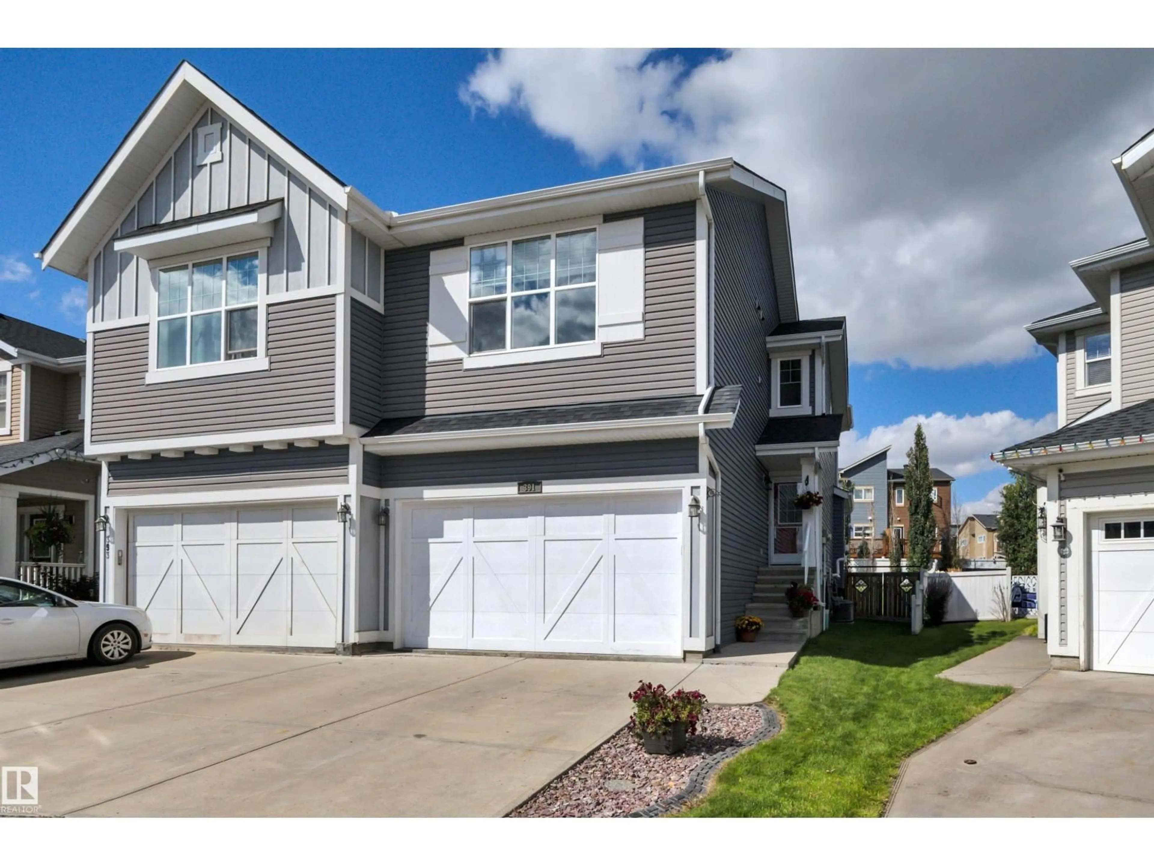 Home with vinyl exterior material, street for 391 SIMMONDS WY, Leduc Alberta T9E0T9