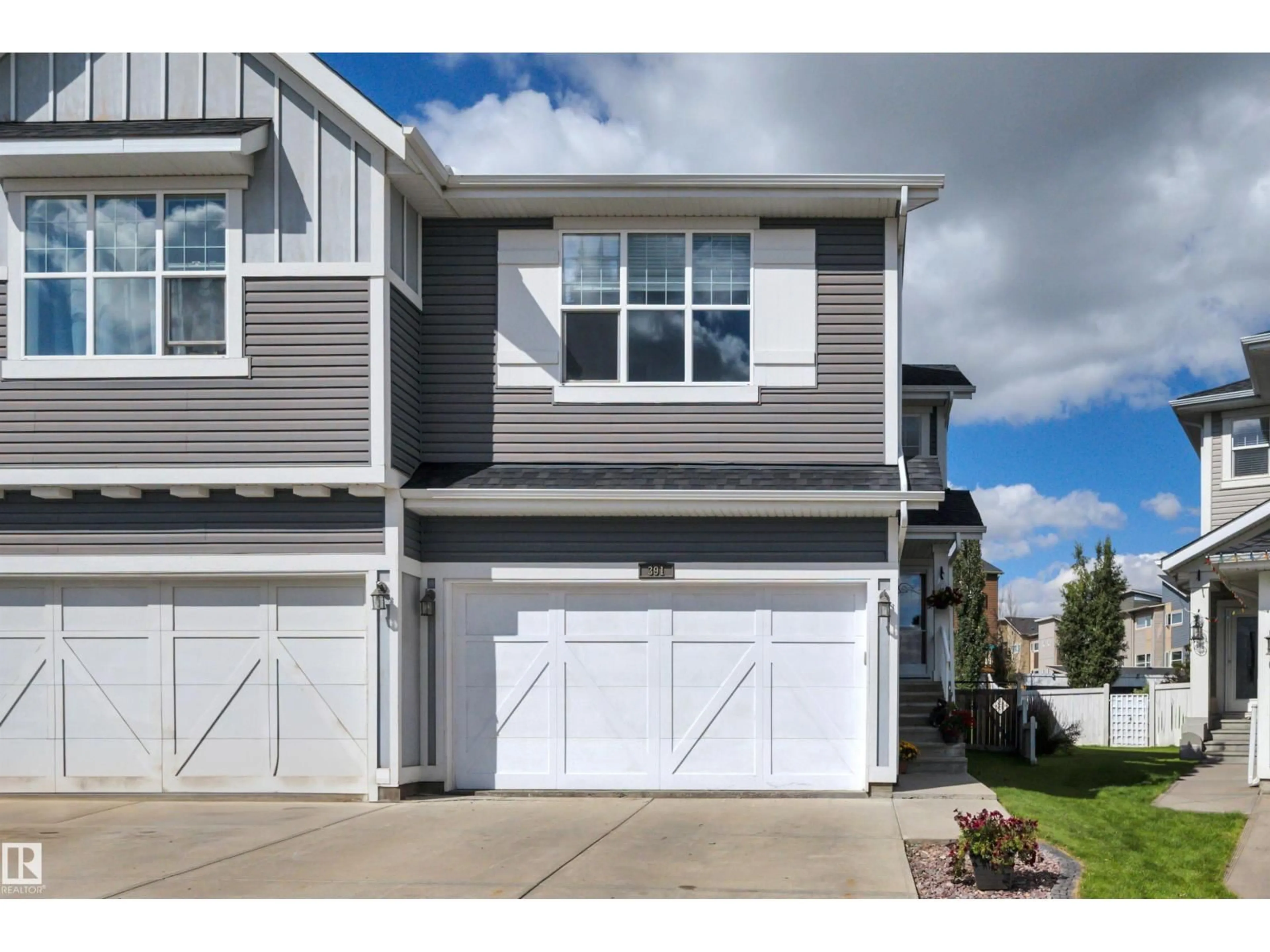 Home with vinyl exterior material, street for 391 SIMMONDS WY, Leduc Alberta T9E0T9