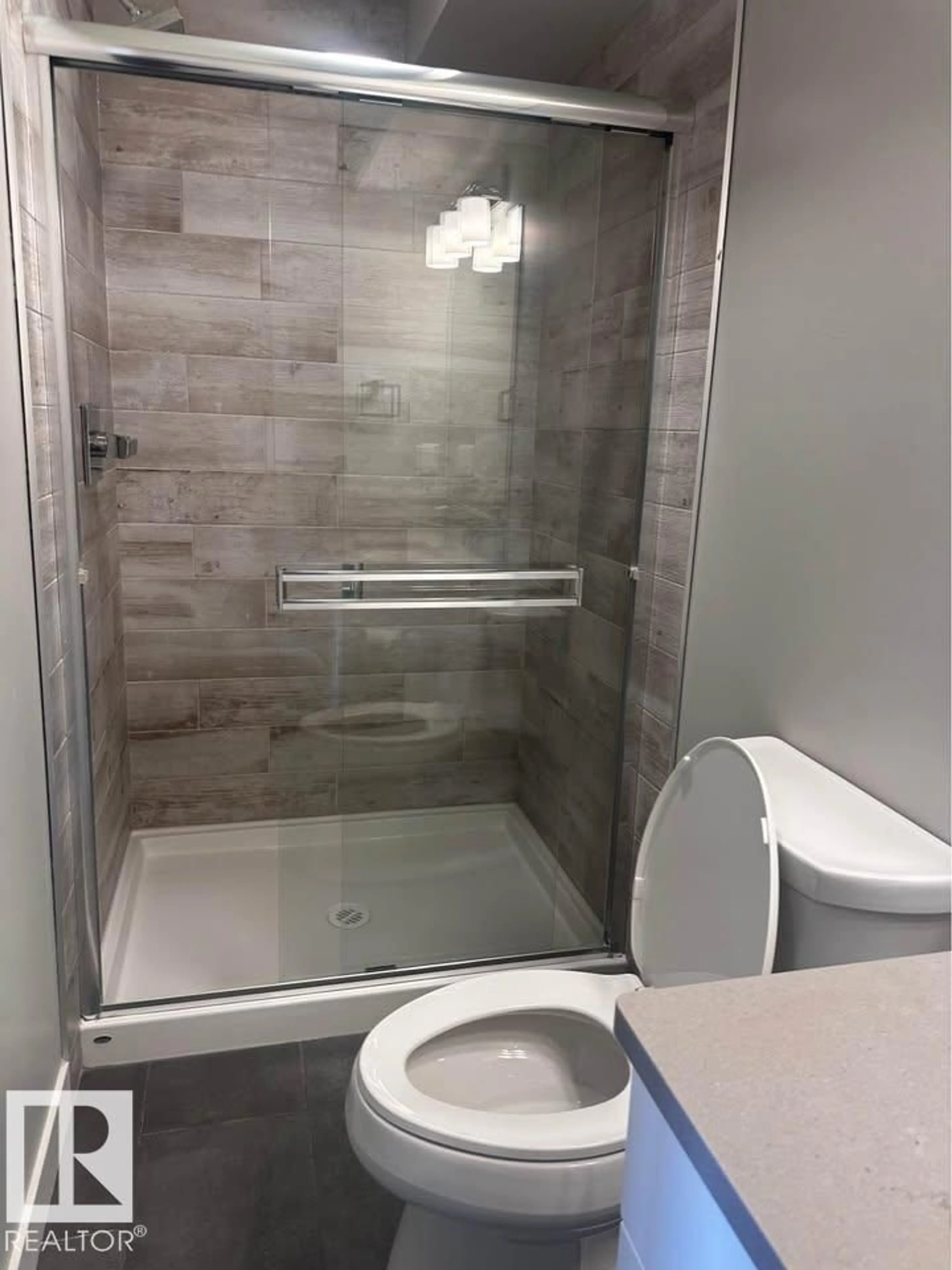 Standard bathroom, ceramic/tile floor for #103 - 10736 116 ST NW, Edmonton Alberta T5H3M2